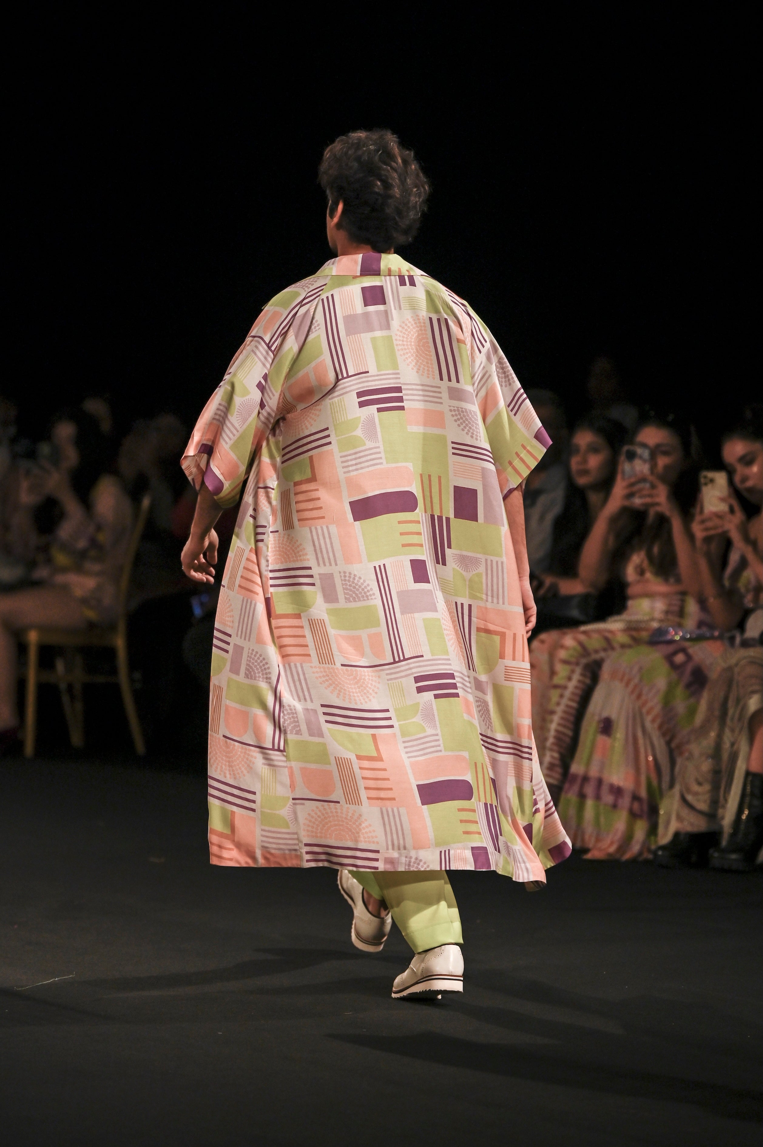 PRINTED CAPE