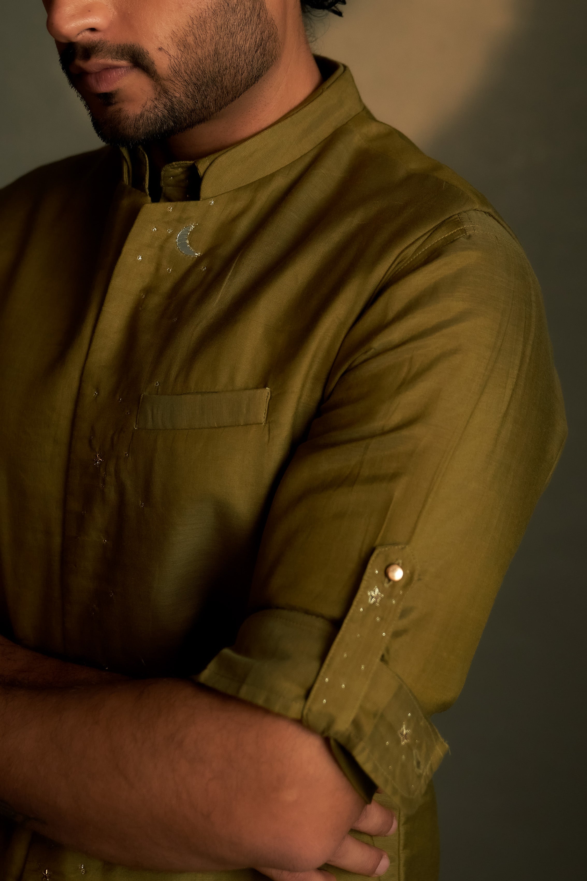 OLIVE DUSK PATHANI KURTA SET WITH BUNDI