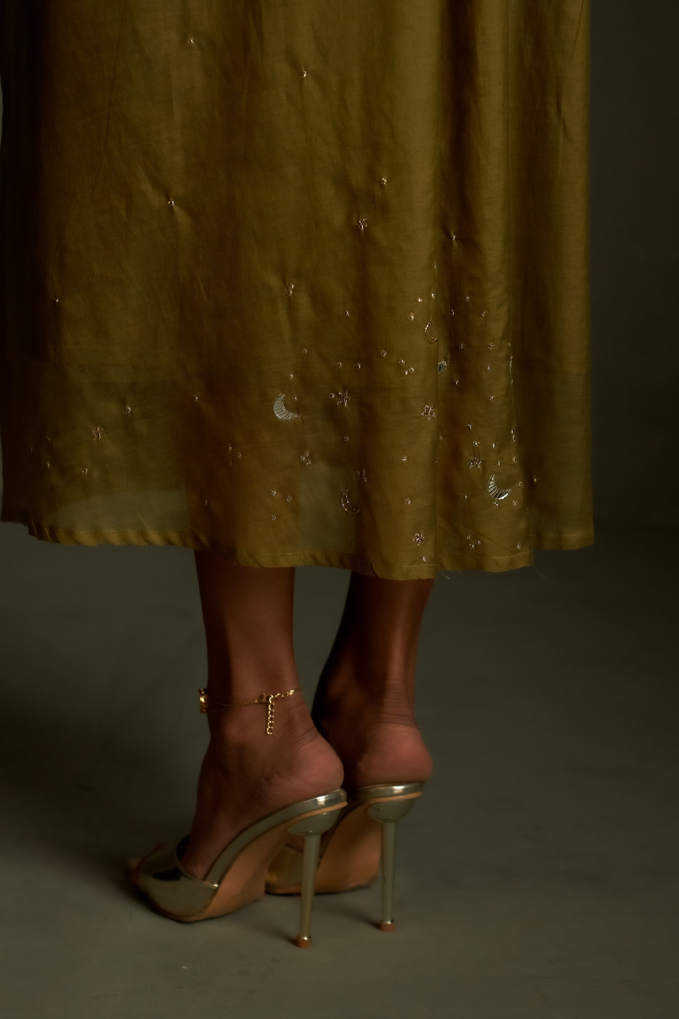 OLIVE DUSK CHAAND SITARA DRESS