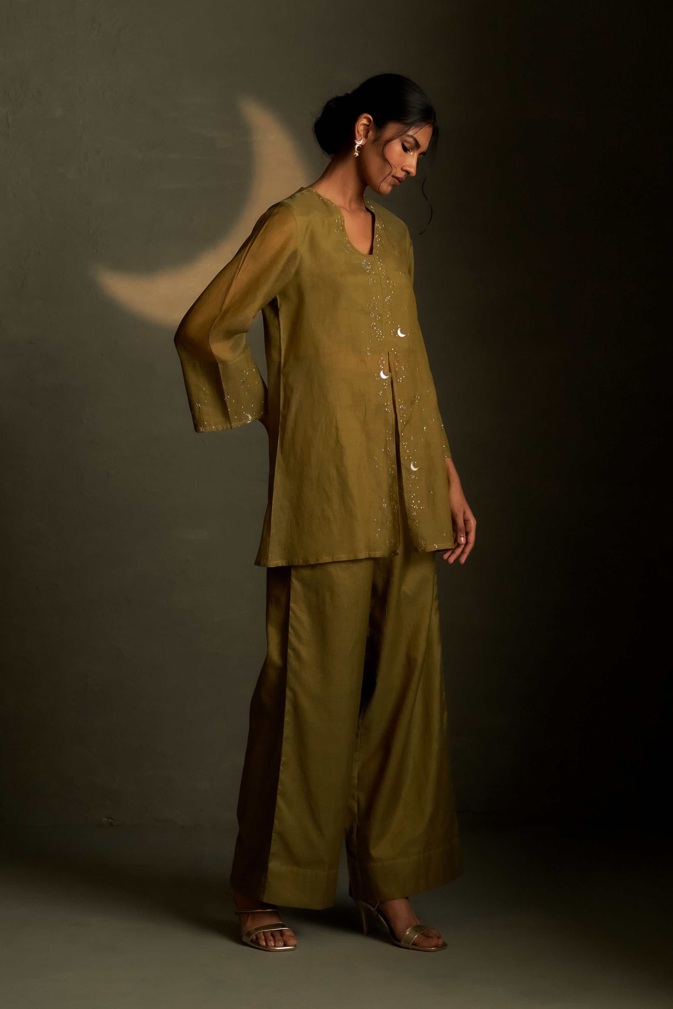 OLIVE DUSK CHAAND SITARA SET