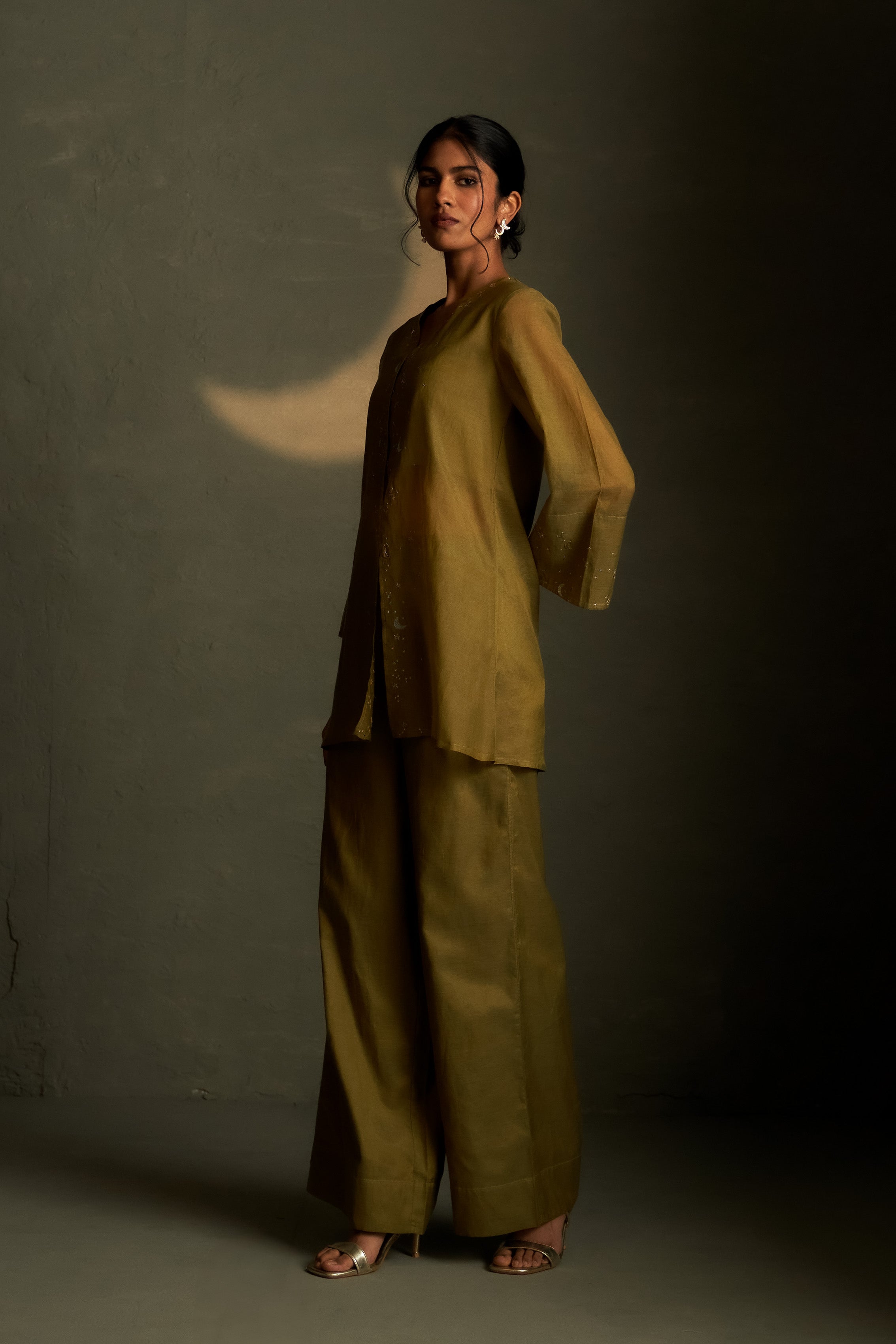 OLIVE DUSK CHAAND SITARA SET