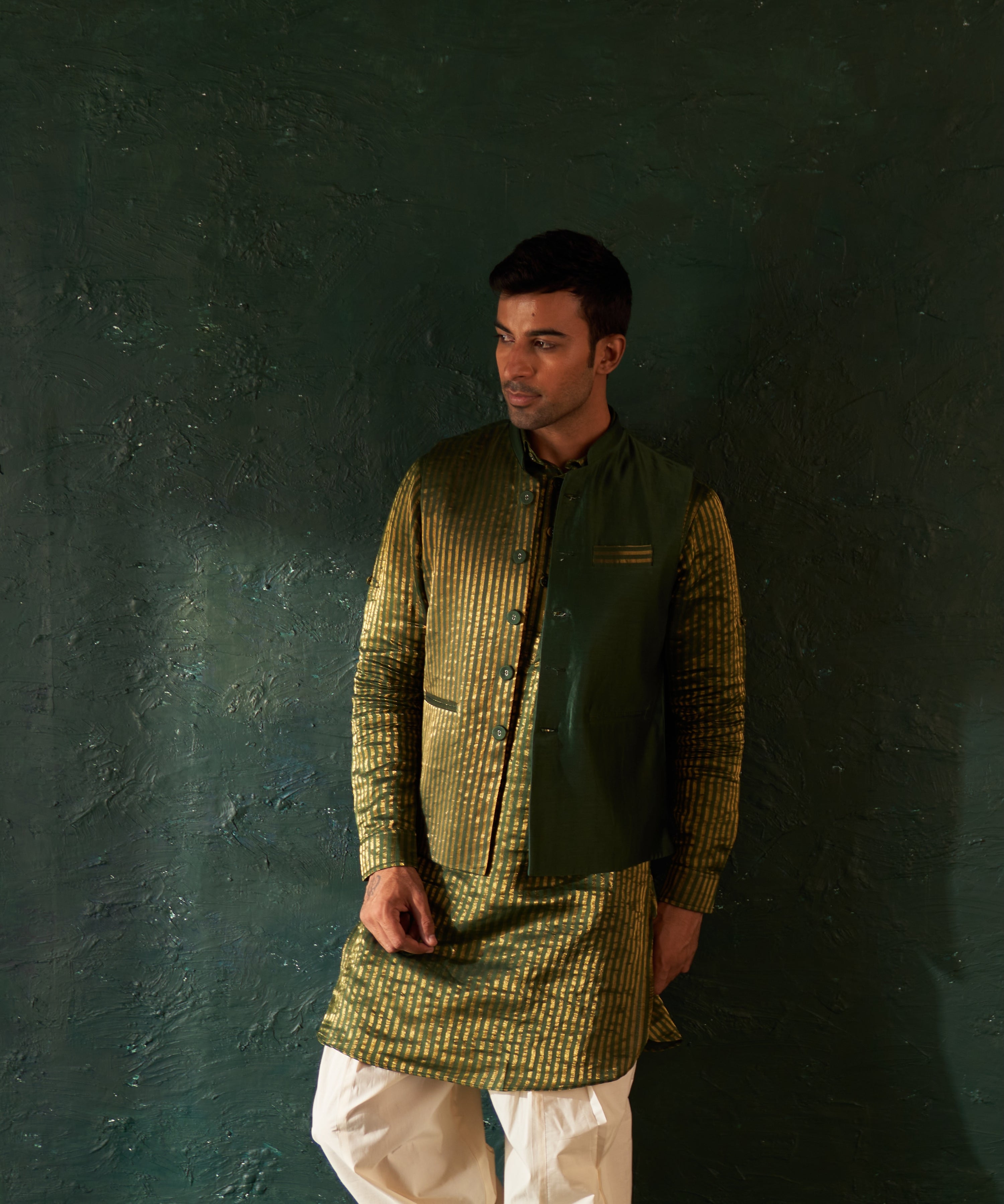 MEN'S DEEP GREEN STRIPE PATHANI KURTA SET WITH JACKET