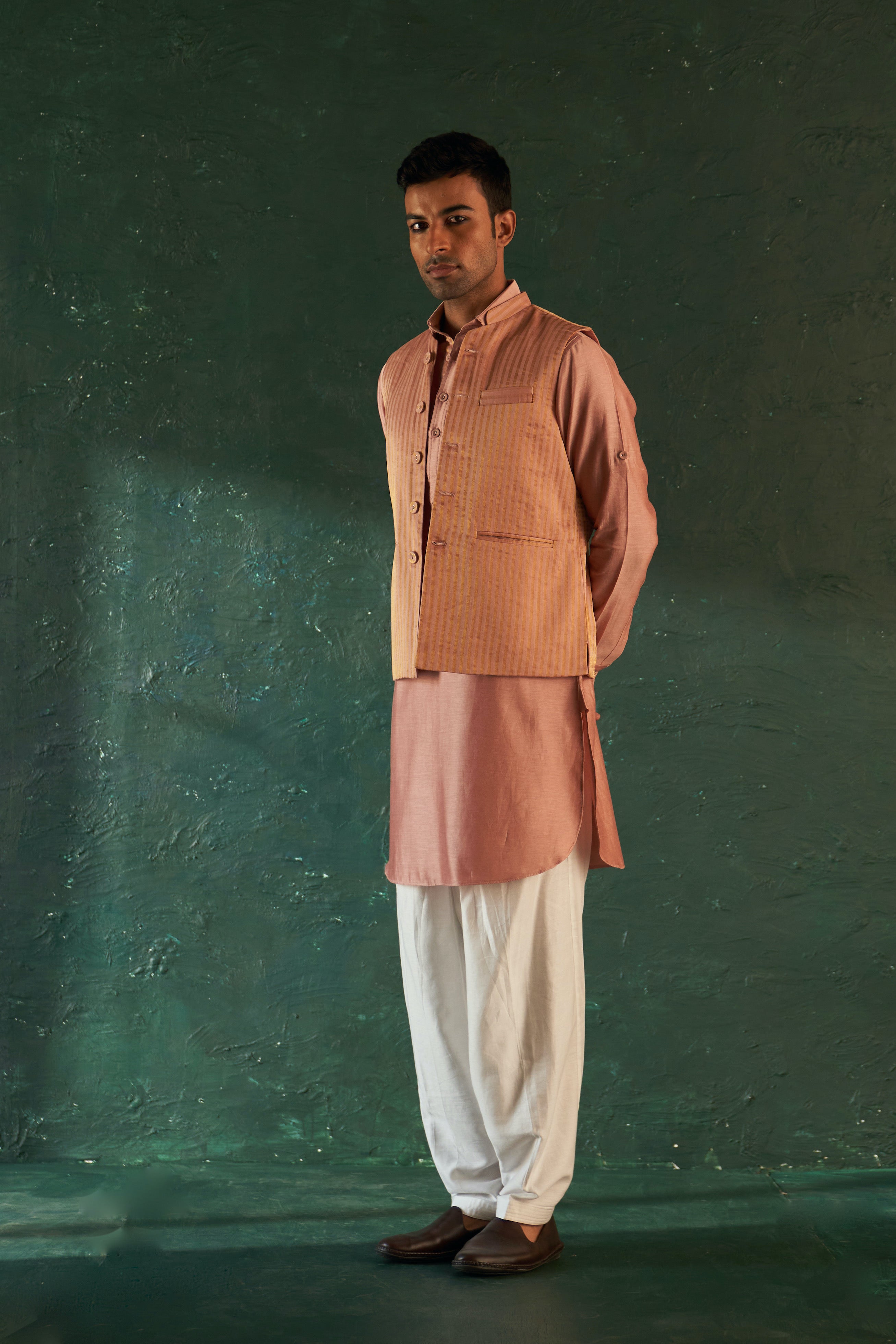 MEN'S ROSE PINK PATHANI KURTA SET WITH JACKET