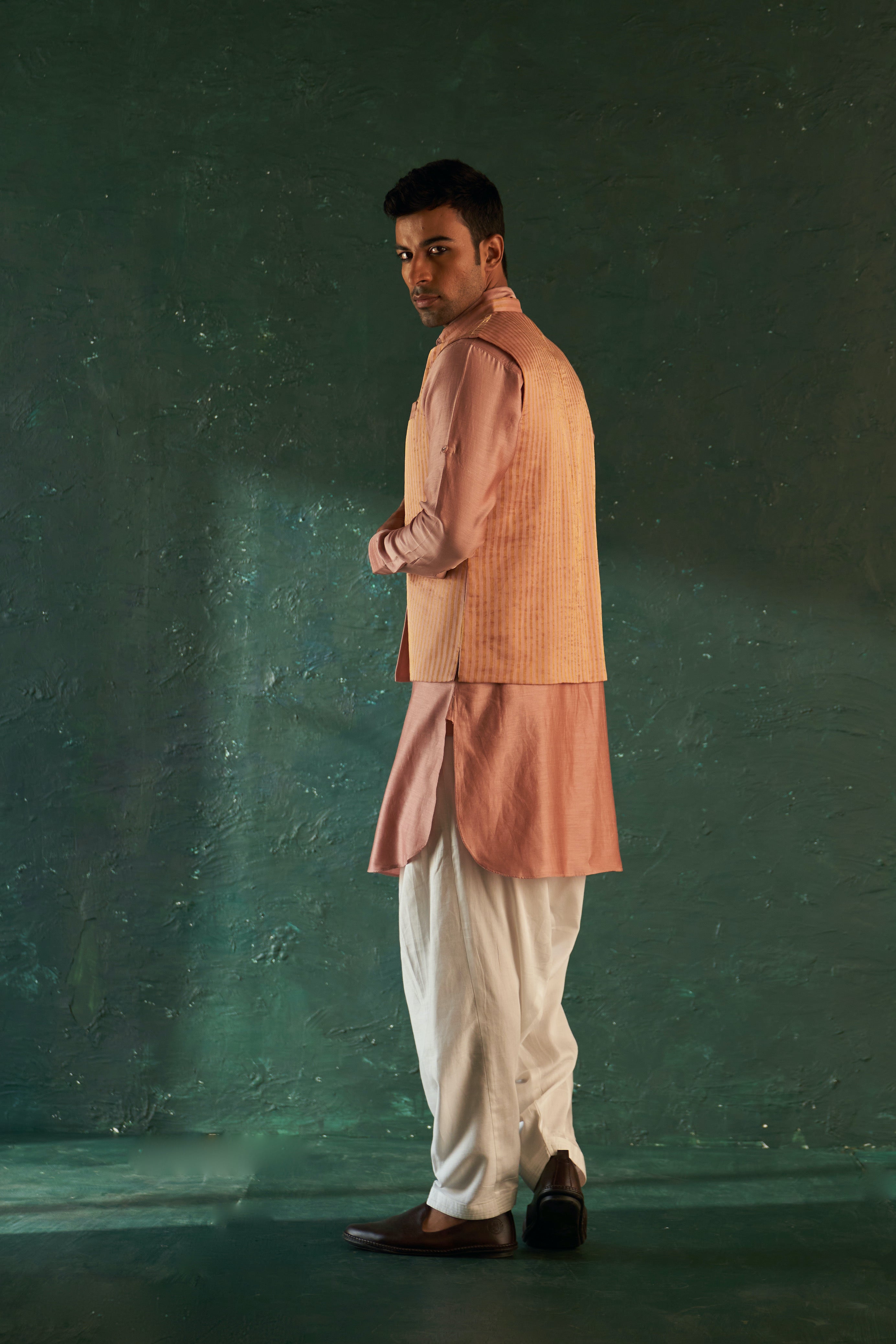 MEN'S ROSE PINK PATHANI KURTA SET WITH JACKET