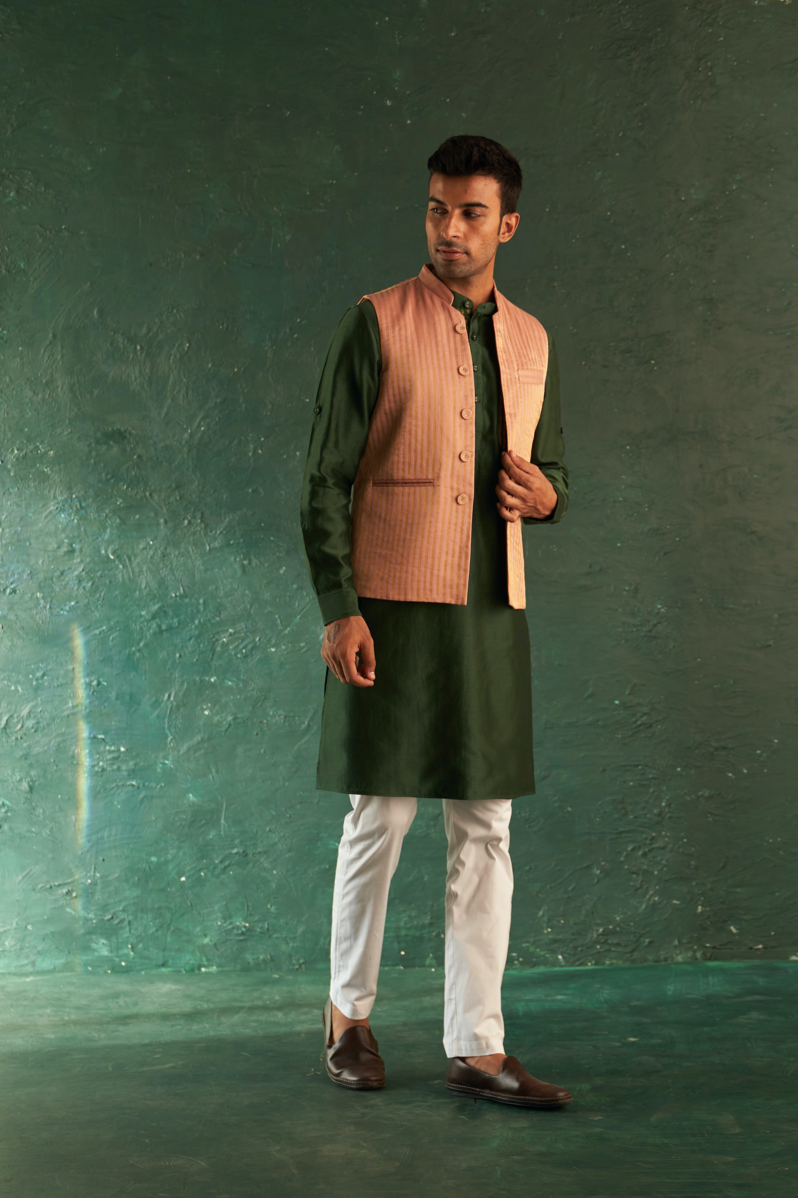 MEN'S DEEP GREEN STRAIGHT KURTA SET WITH JACKET