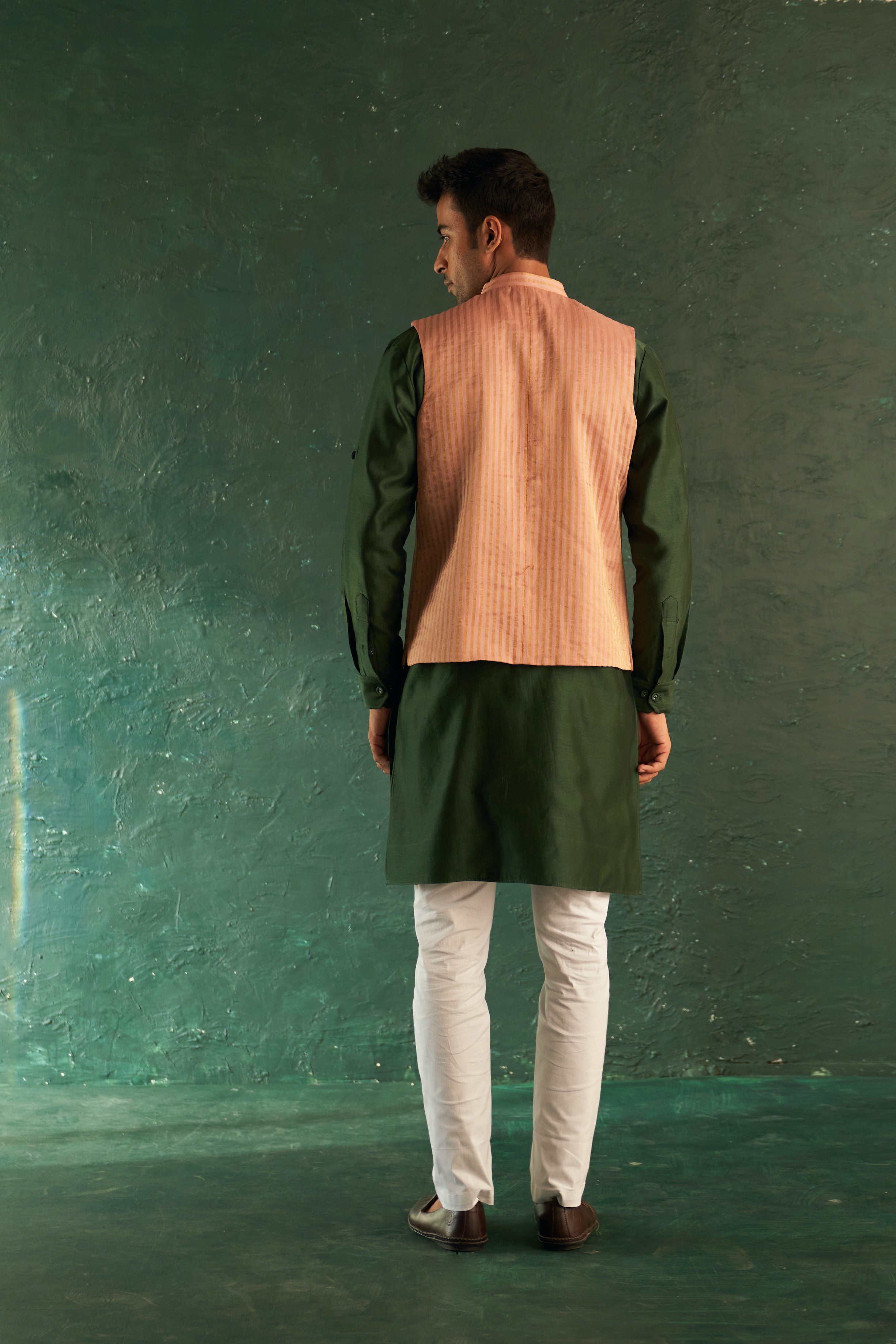 MEN'S DEEP GREEN STRAIGHT KURTA SET WITH JACKET