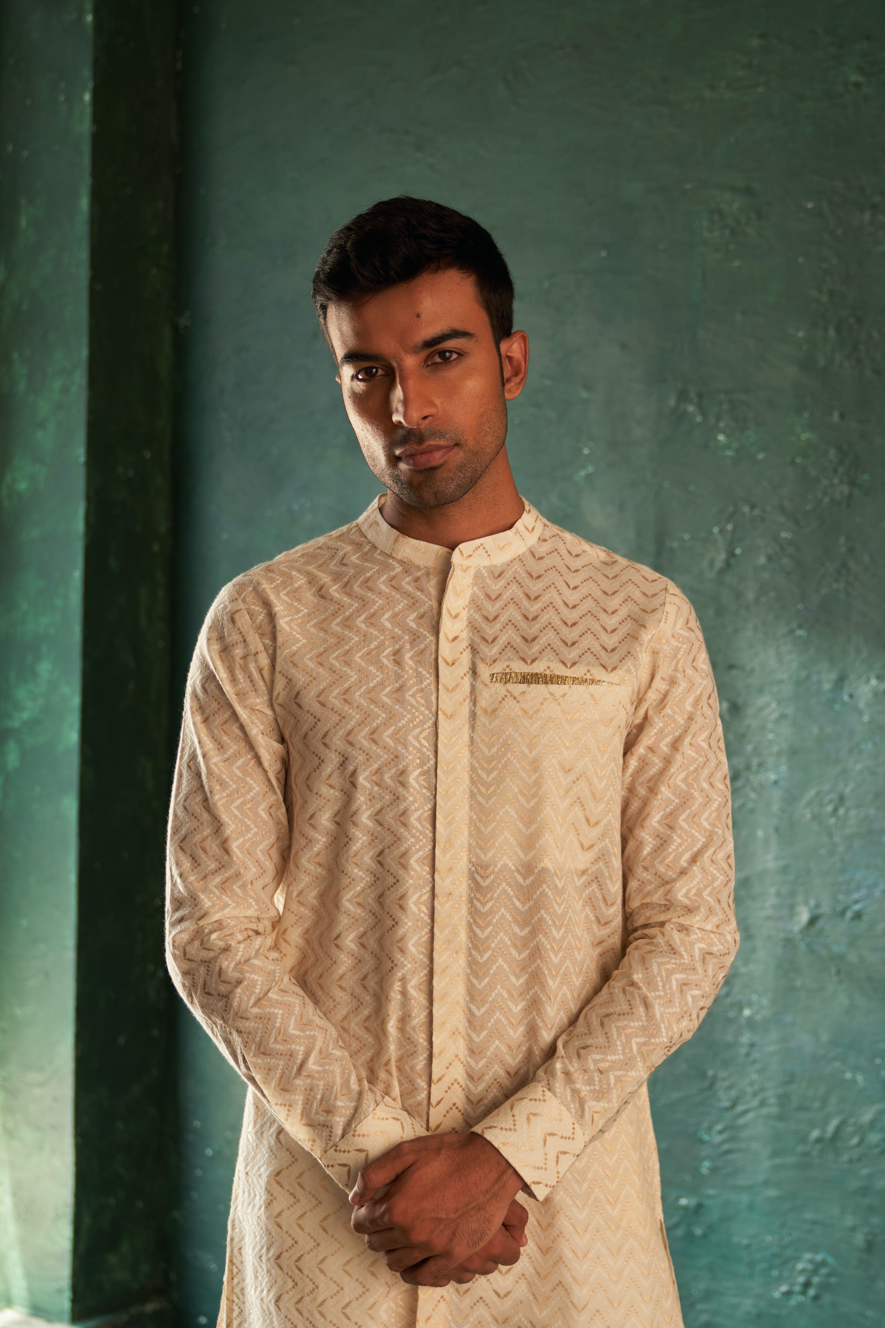 MEN'S WHITE CHEVRON FRONT PLACKET KURTA WITH PANT