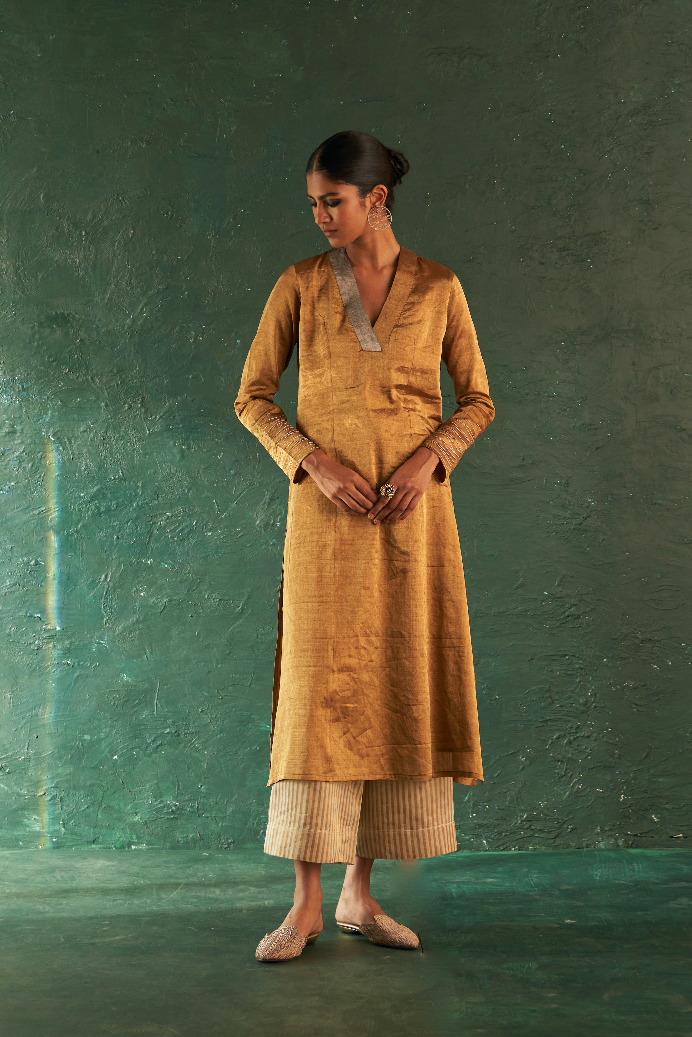 MIDAS GOLD TISSUE KURTA