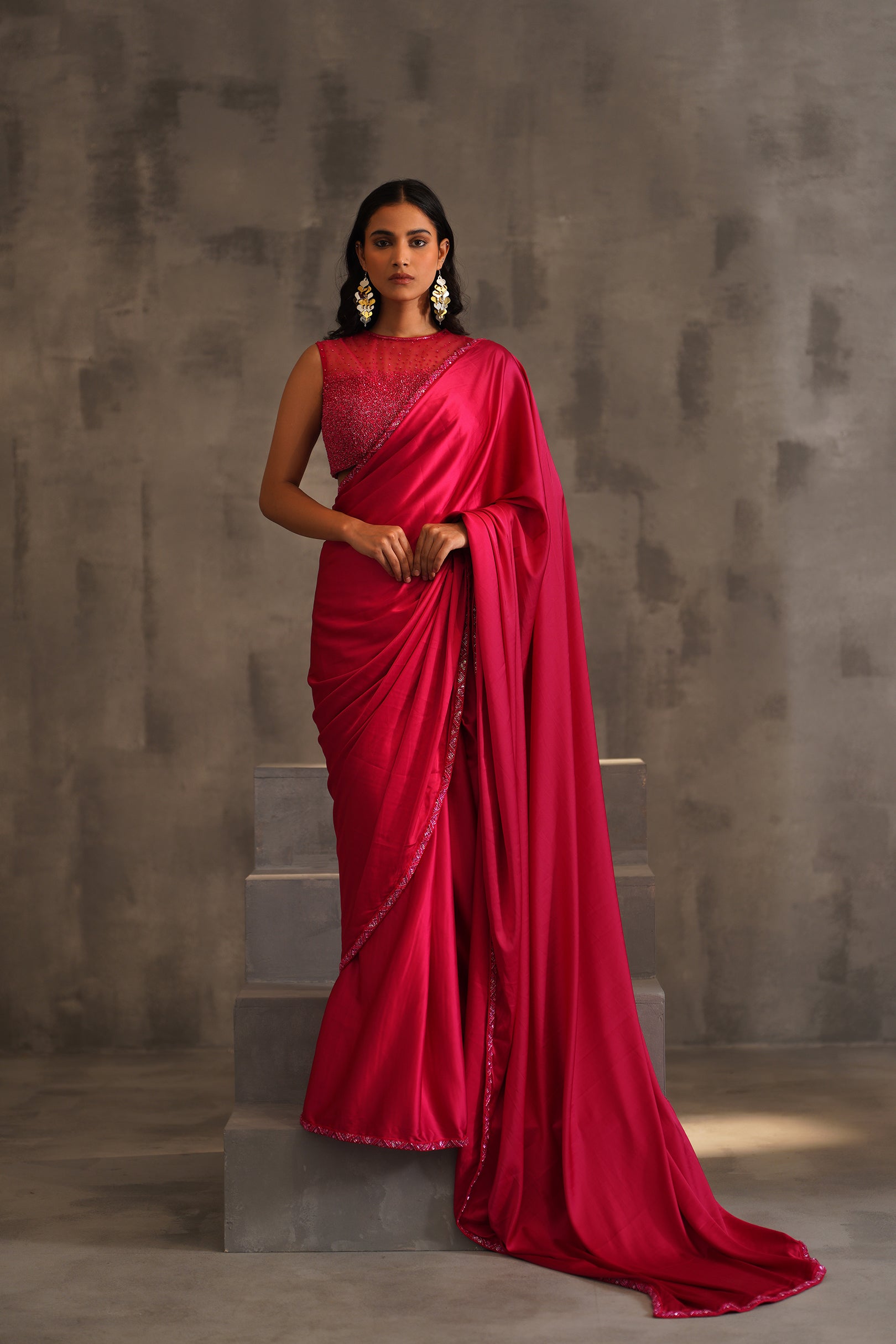 FUCHSIA EMBROIDERED BLOUSE, PRE PLEATED SAREE