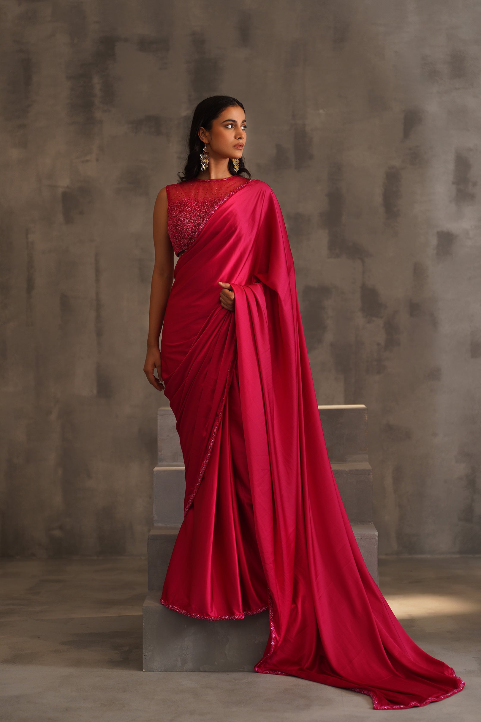FUCHSIA EMBROIDERED BLOUSE, PRE PLEATED SAREE