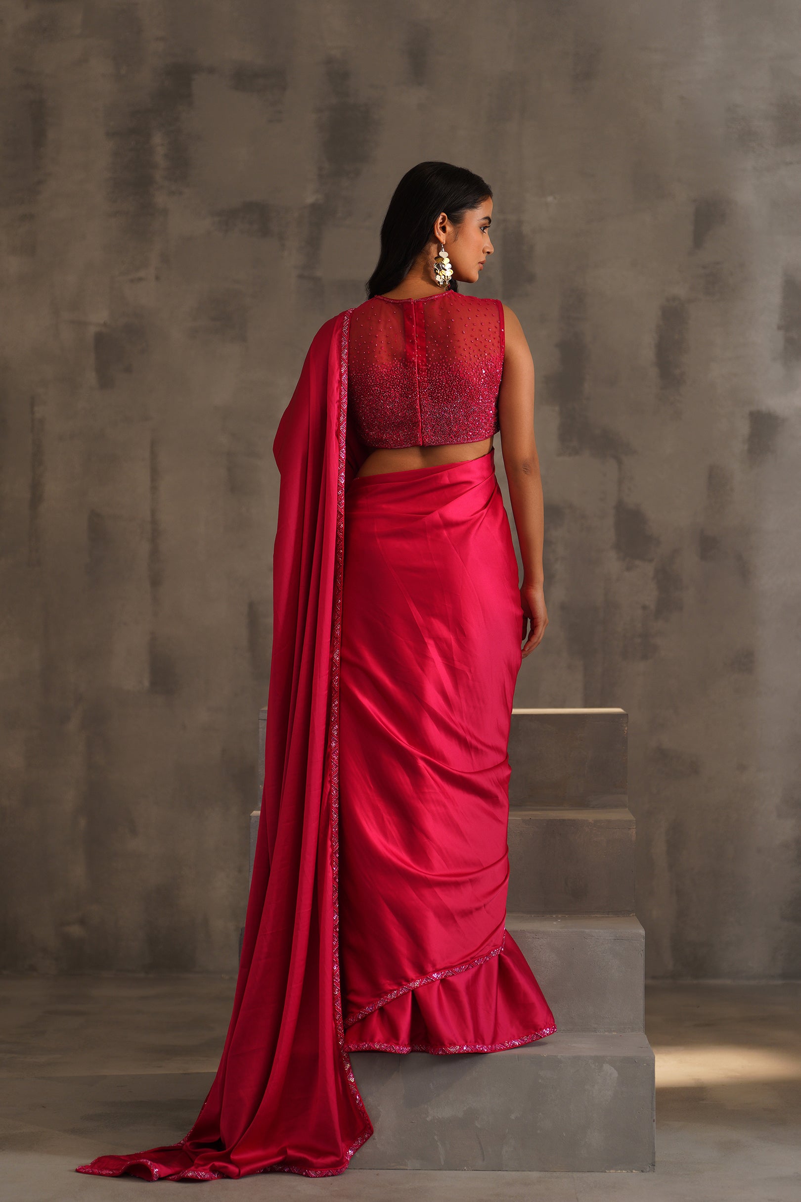 FUCHSIA EMBROIDERED BLOUSE, PRE PLEATED SAREE