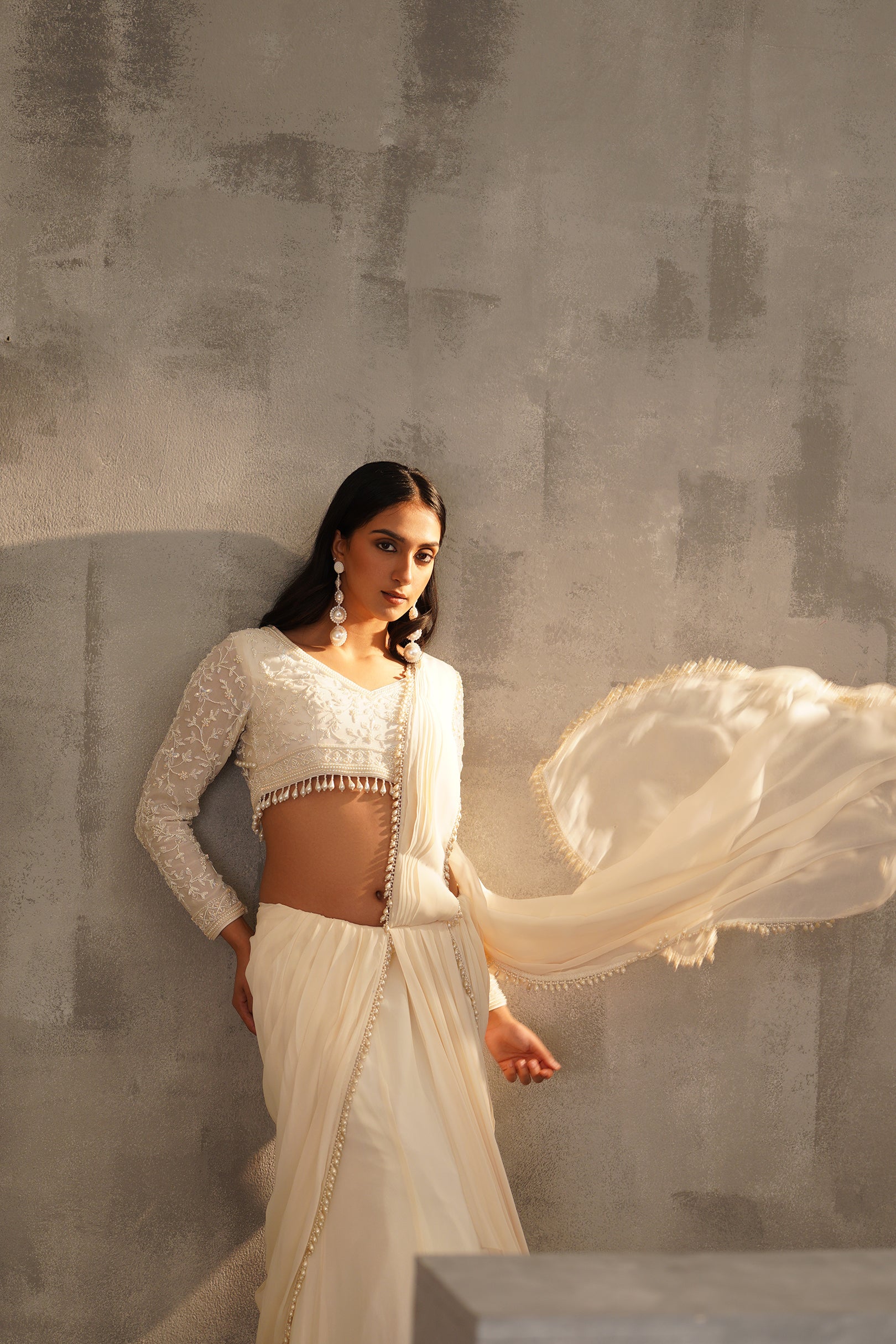 OFF WHITE BLOUSE AND DRAPE SAREE