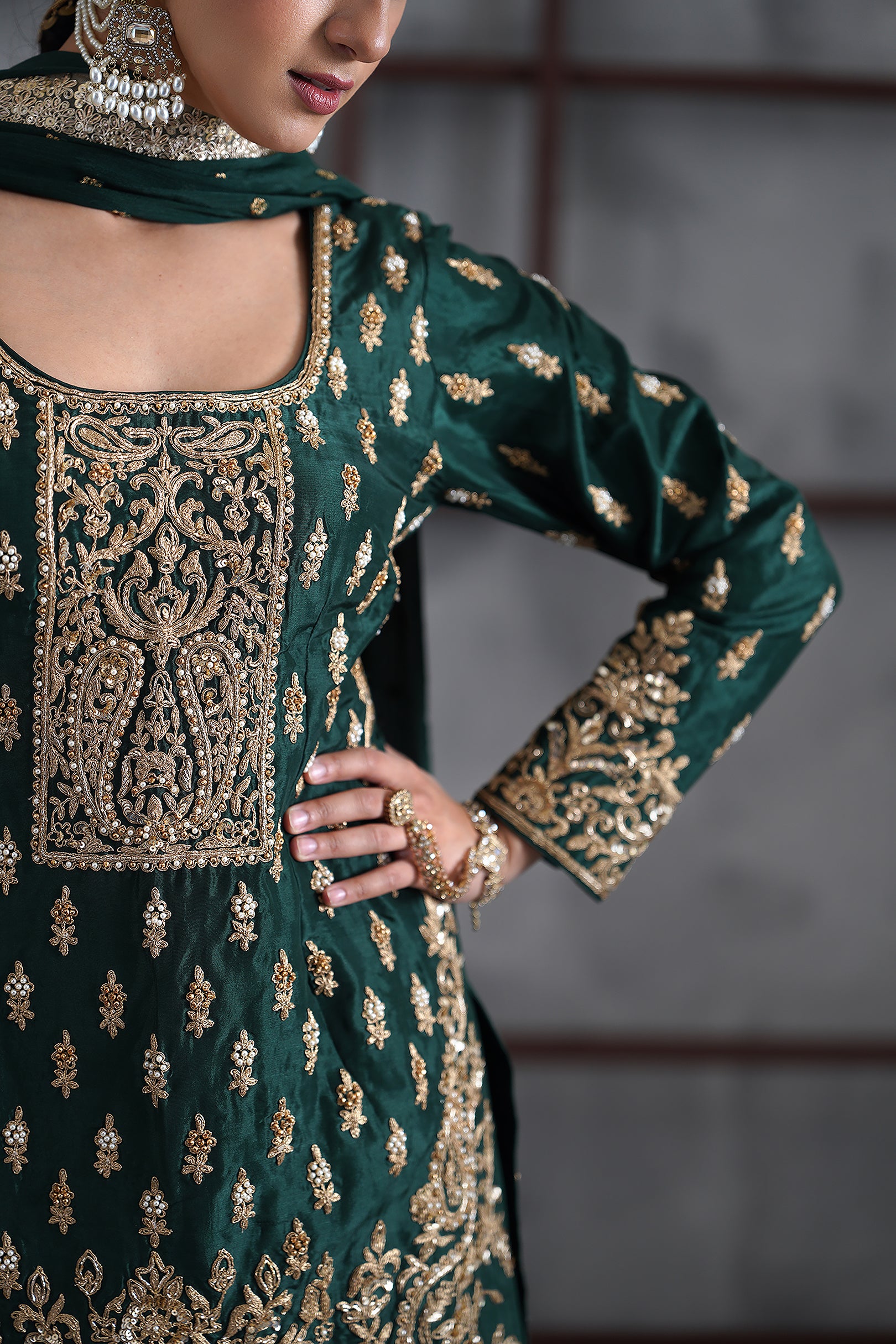 GREEN EMBROIDRED KURTI, BOOTI SHARARA AND DUPATTA