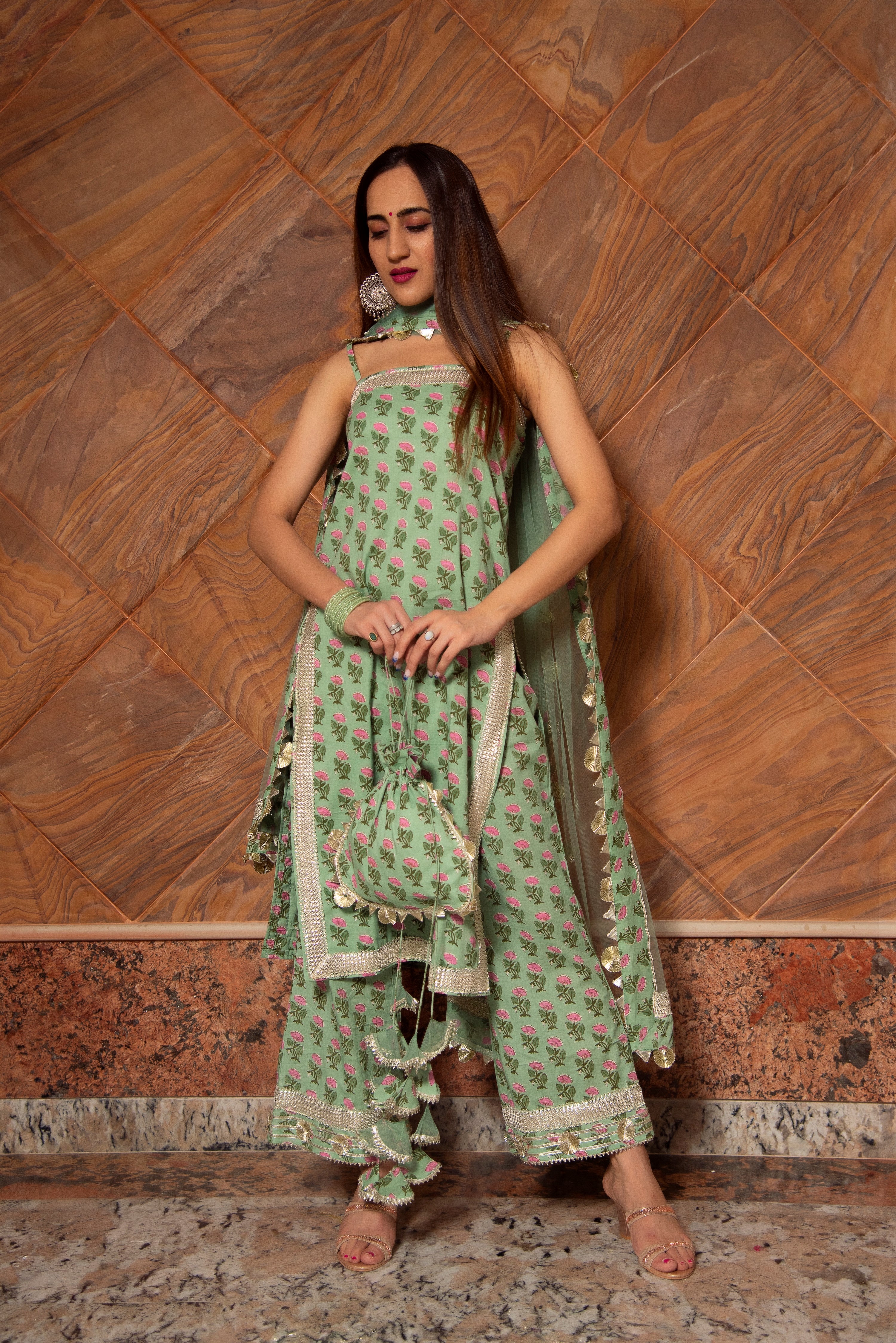 MISHIKA GREEN HAND BLOCK SUIT SET