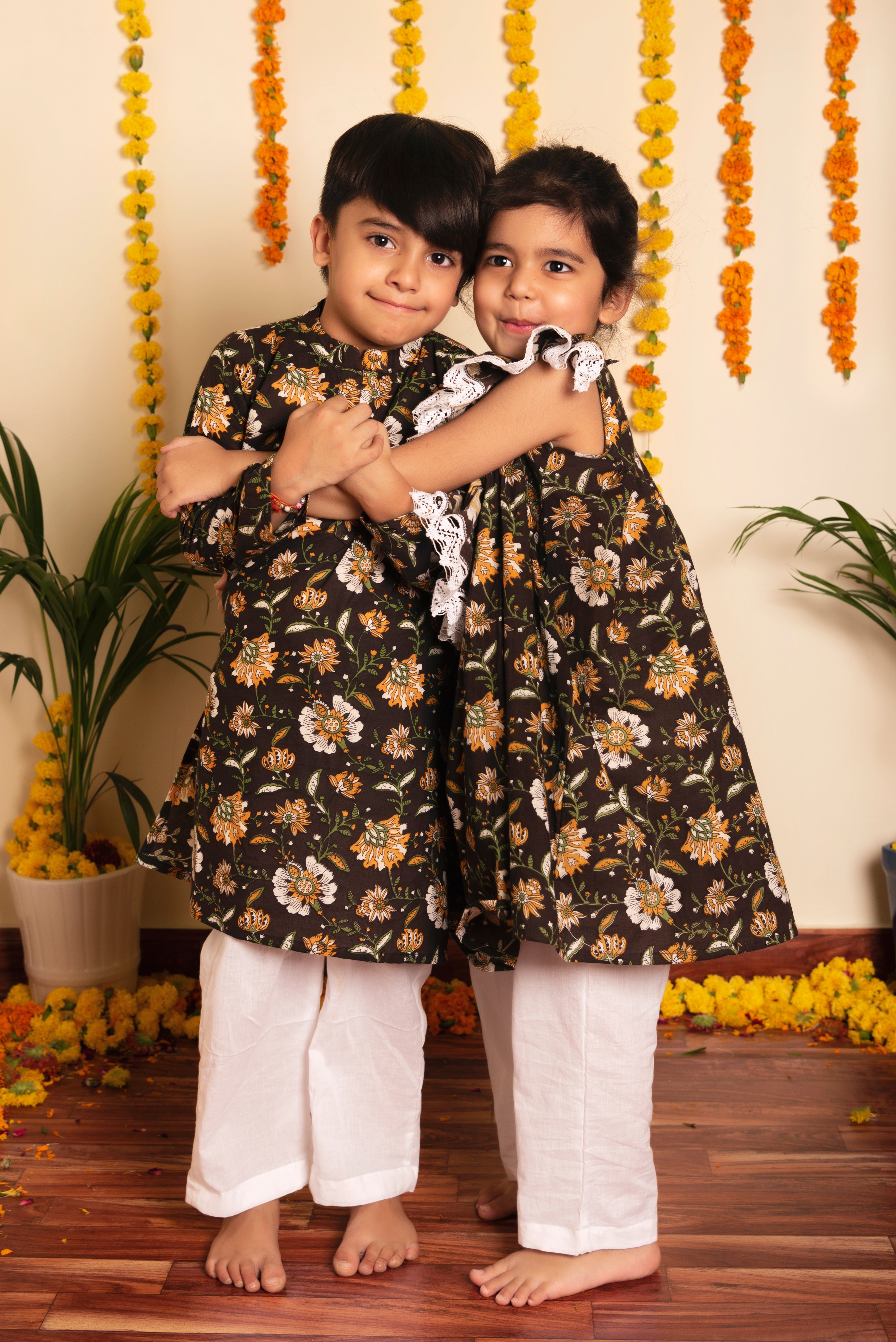 BACHPAN ROOP RANG FROCK PANT