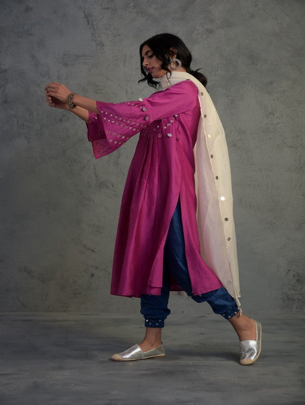 MAGENTA MIRROR WORK GATHERED CHANDERI KURTA WITH BLUE COTTON JOGGER AND OFF WHITE DUPATTA