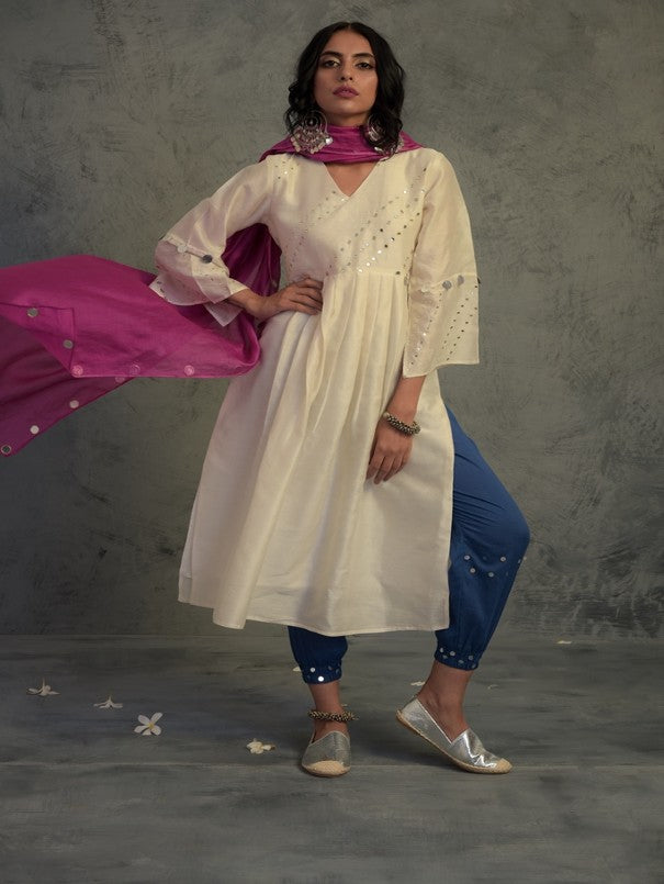 OFF WHITE MIRROR WORK GATHERED CHANDERI KURTA WITH BLUE COTTON JOGGER AND MAGENTA DUPATTA