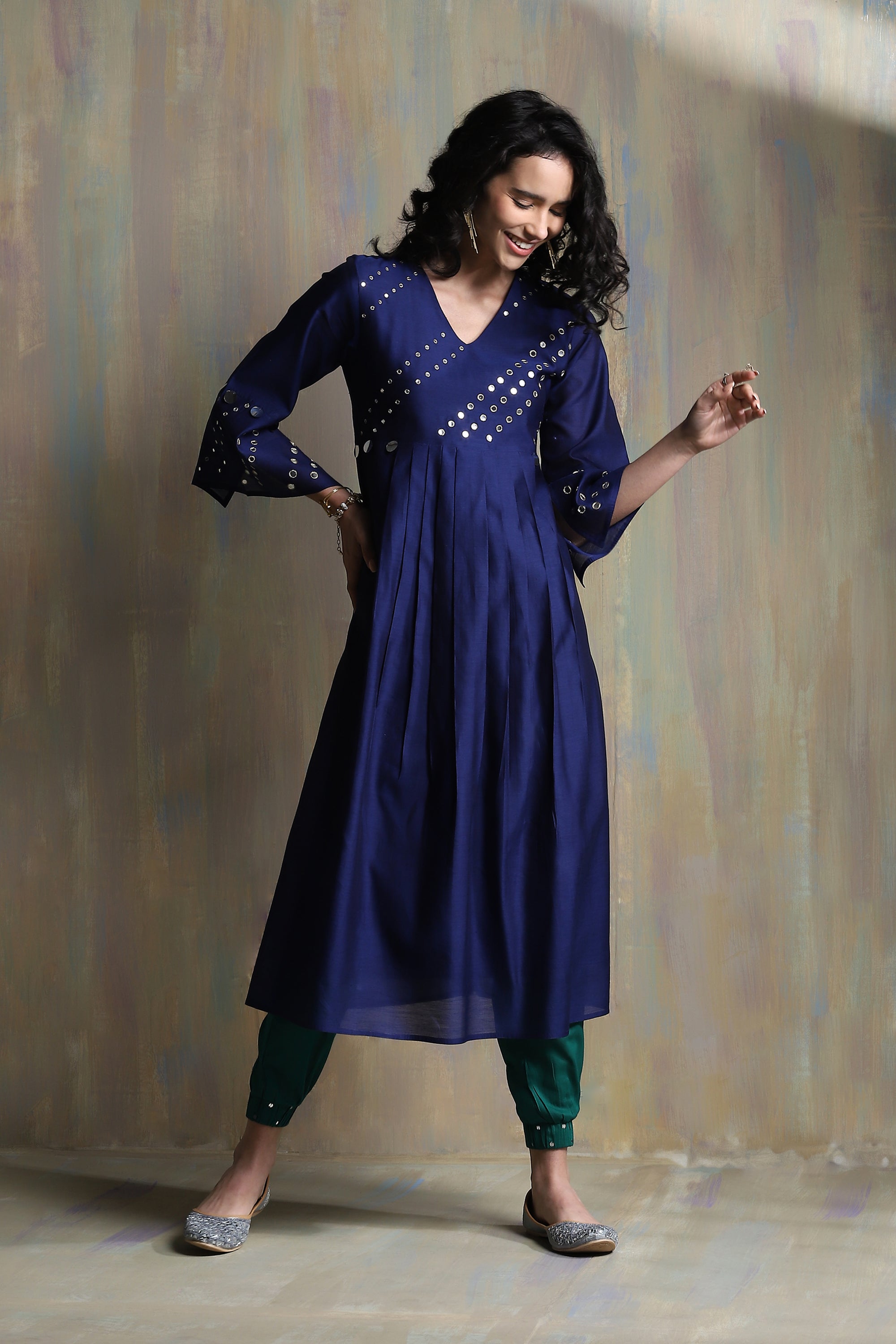 SAPPHIRE BLUE CHANDERI KURTA SET WITH JOGGER