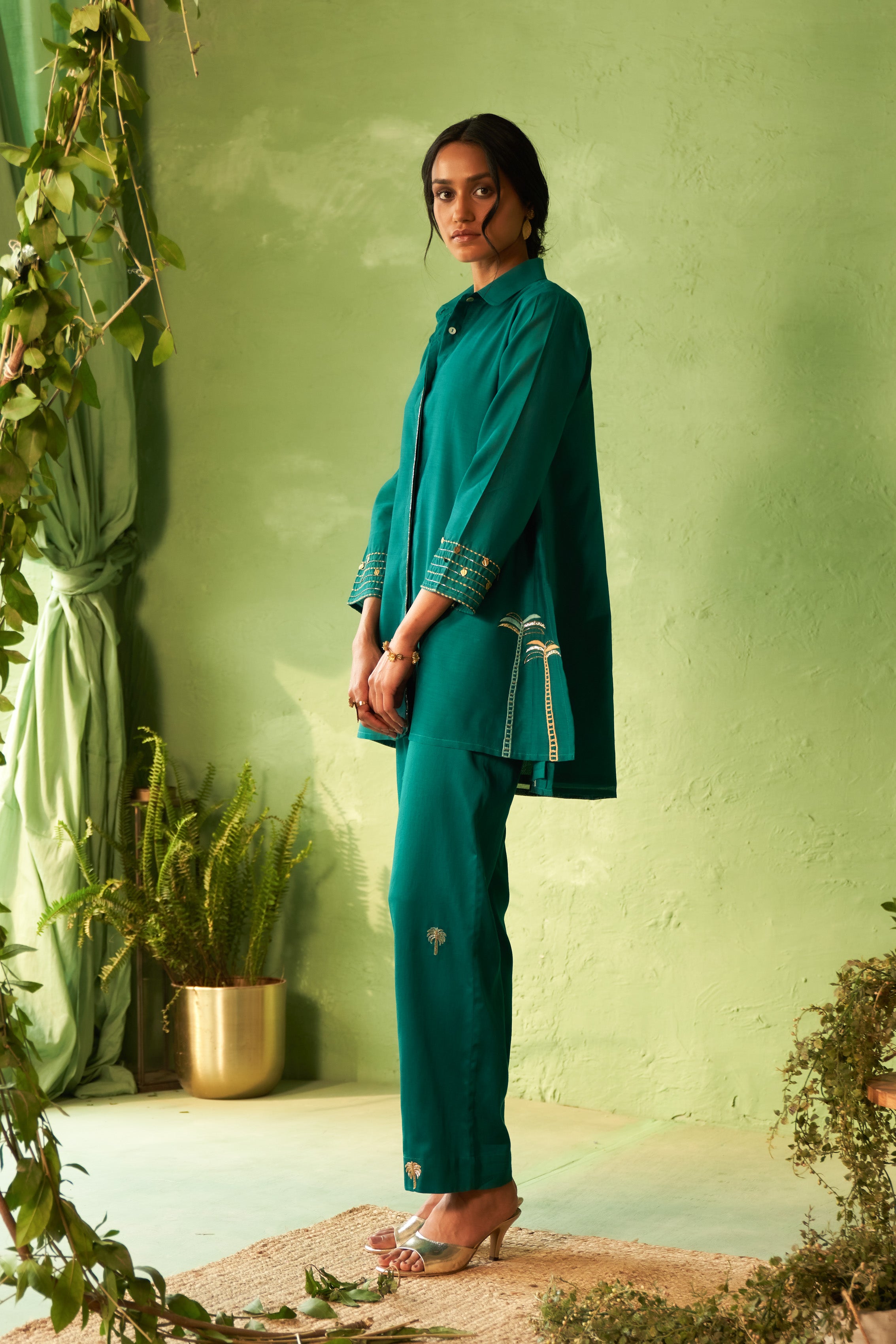 PEACOCK GREEN COLLARED COORD SET