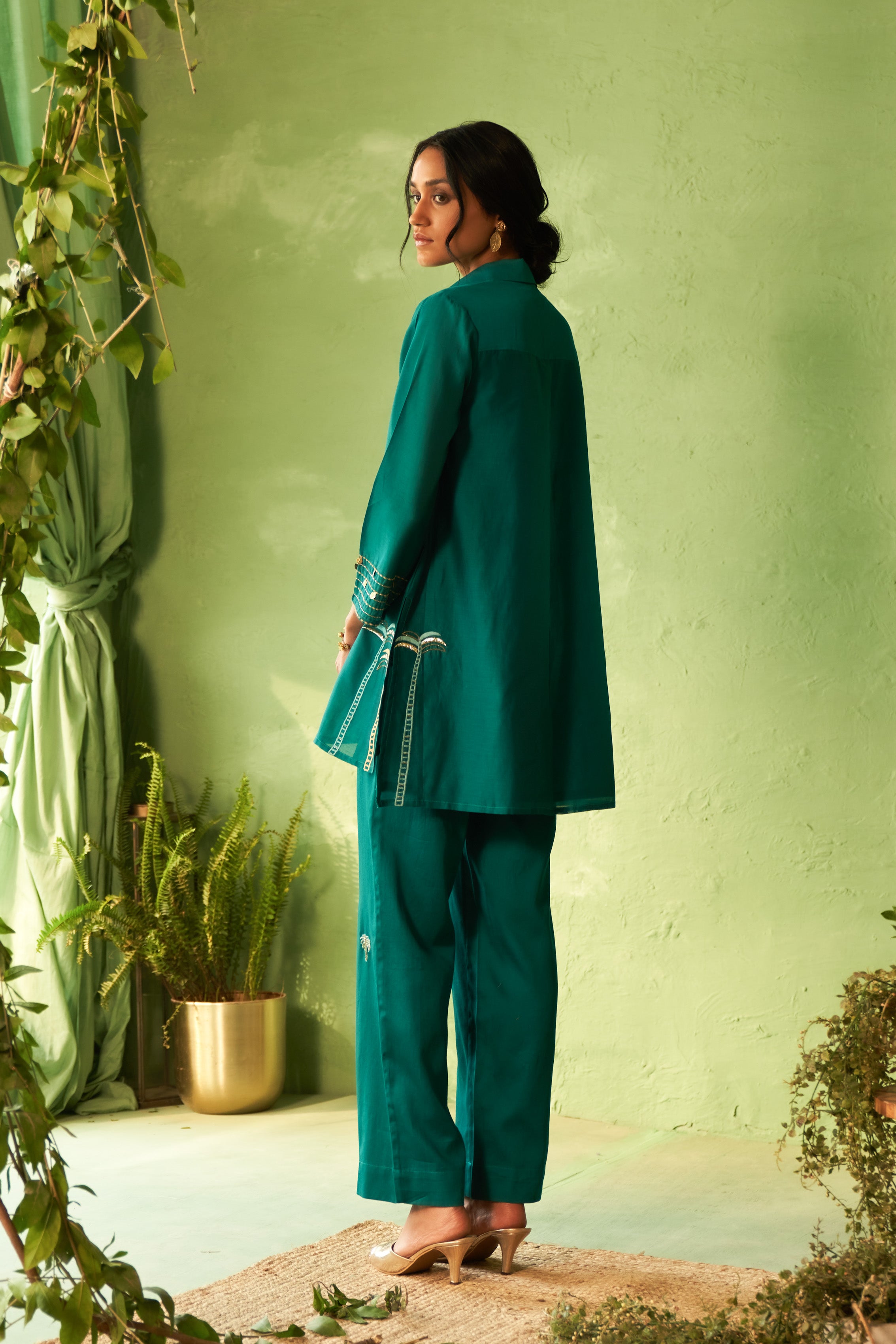 PEACOCK GREEN COLLARED COORD SET