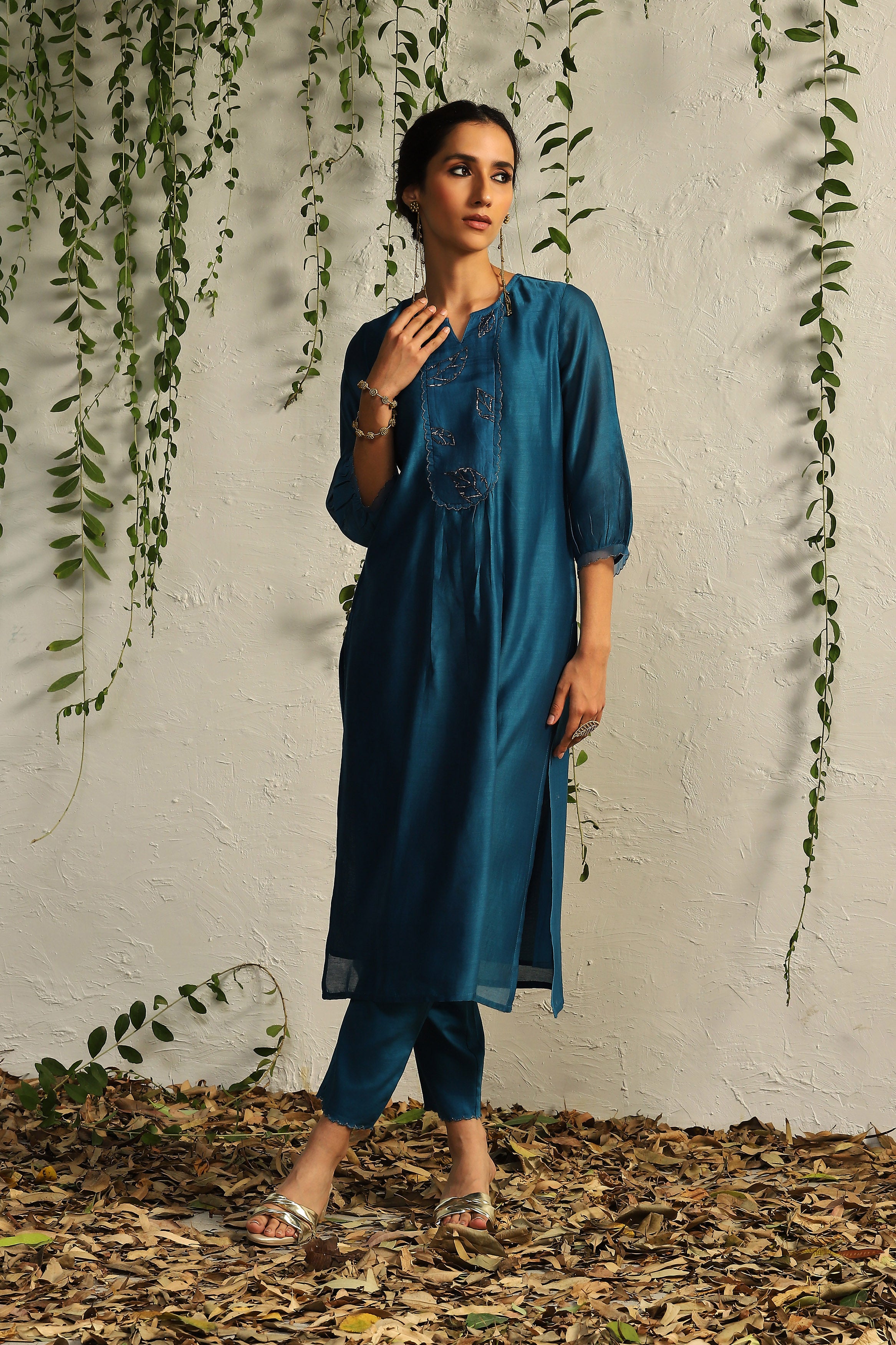 TRUE BLUE CHANDERI FLOWY KURTA SET