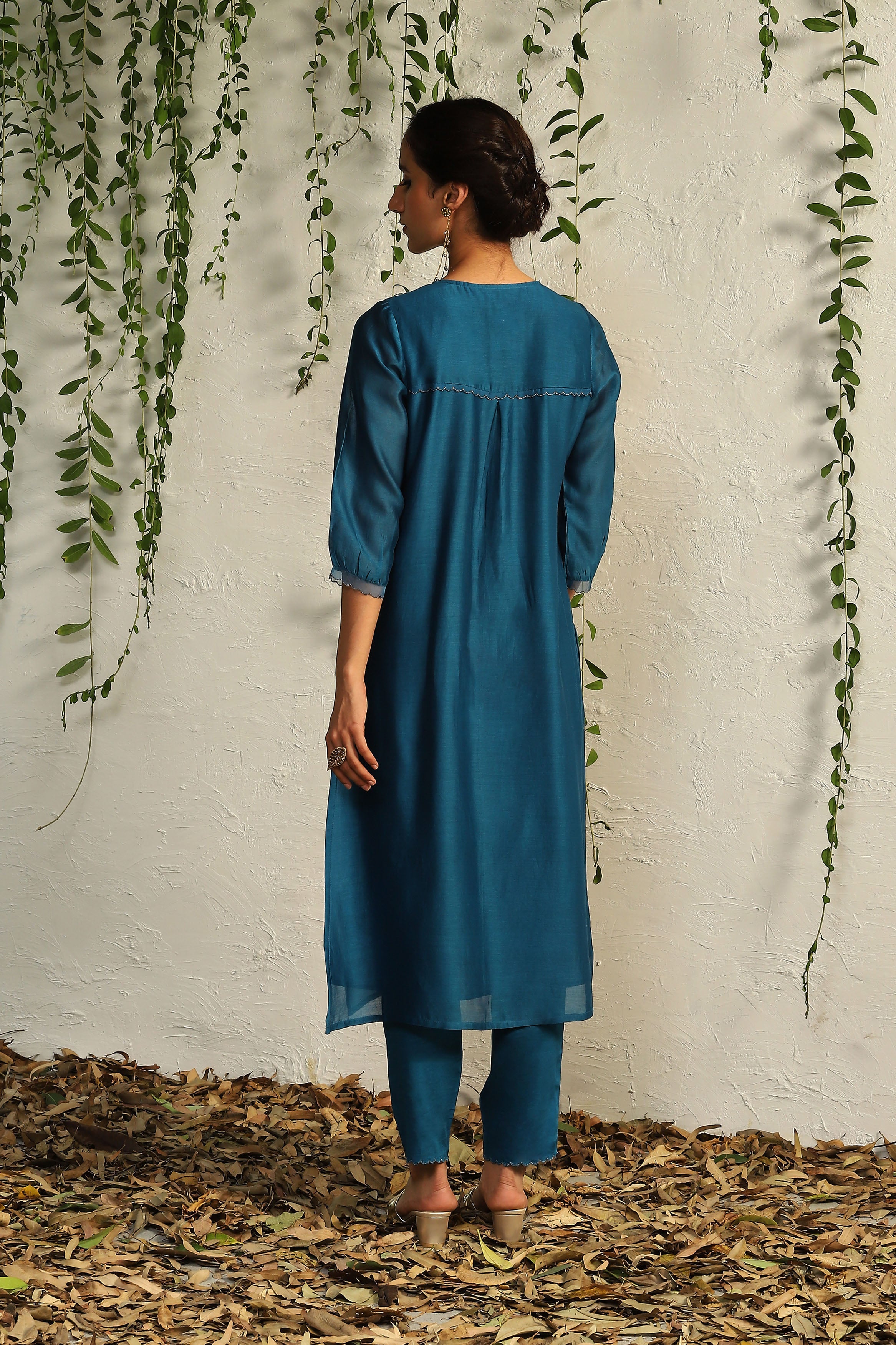 TRUE BLUE CHANDERI FLOWY KURTA SET