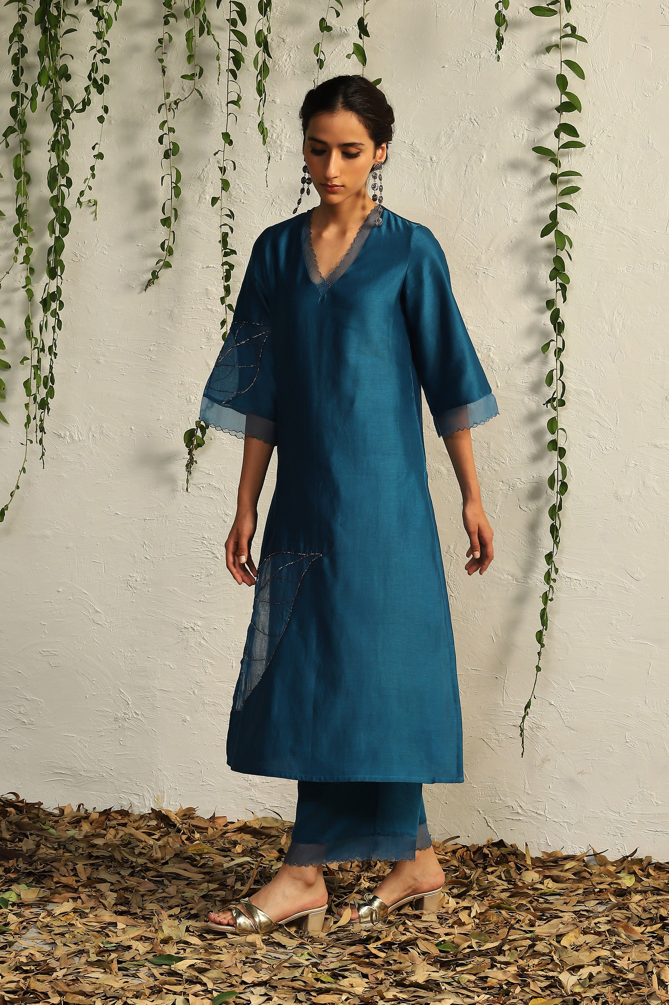 TRUE BLUE CHANDERI STRAIGHT KURTA SET