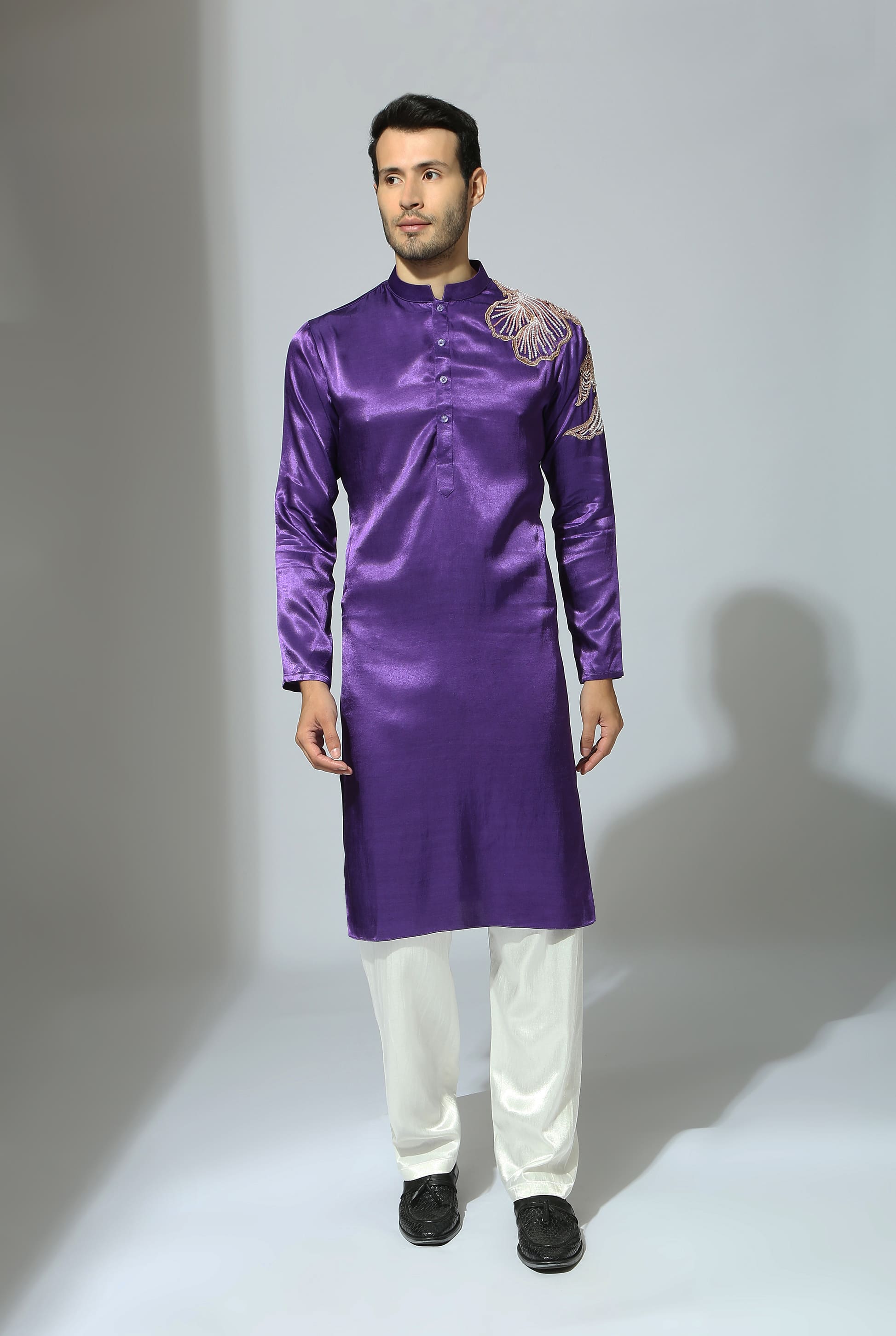 PURPLE EMBROIDERED KURTA WITH WHITE PANTS