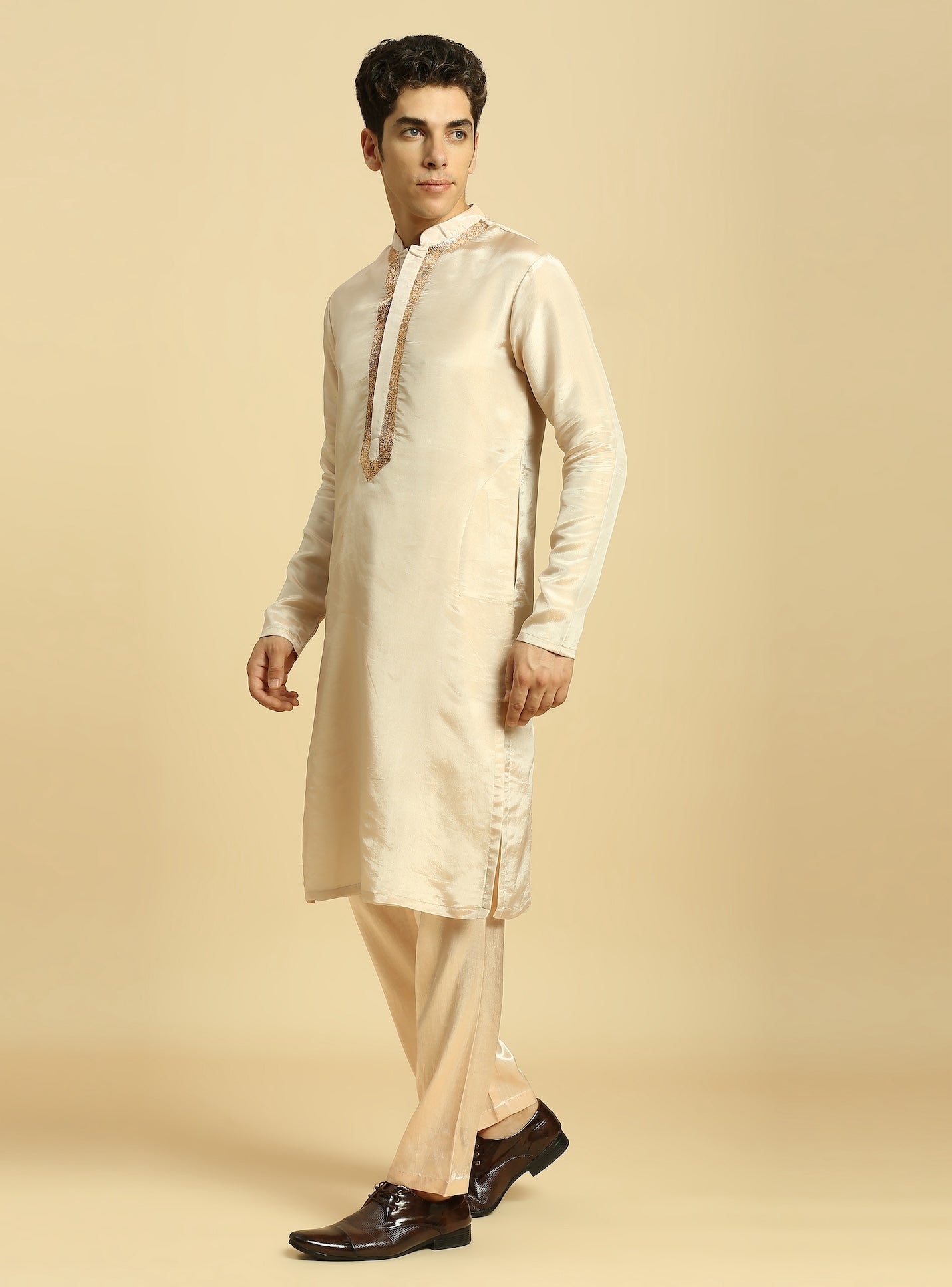 PEACH TISSUE KURTA WITH PANT WITH OMBREY DUPATTA