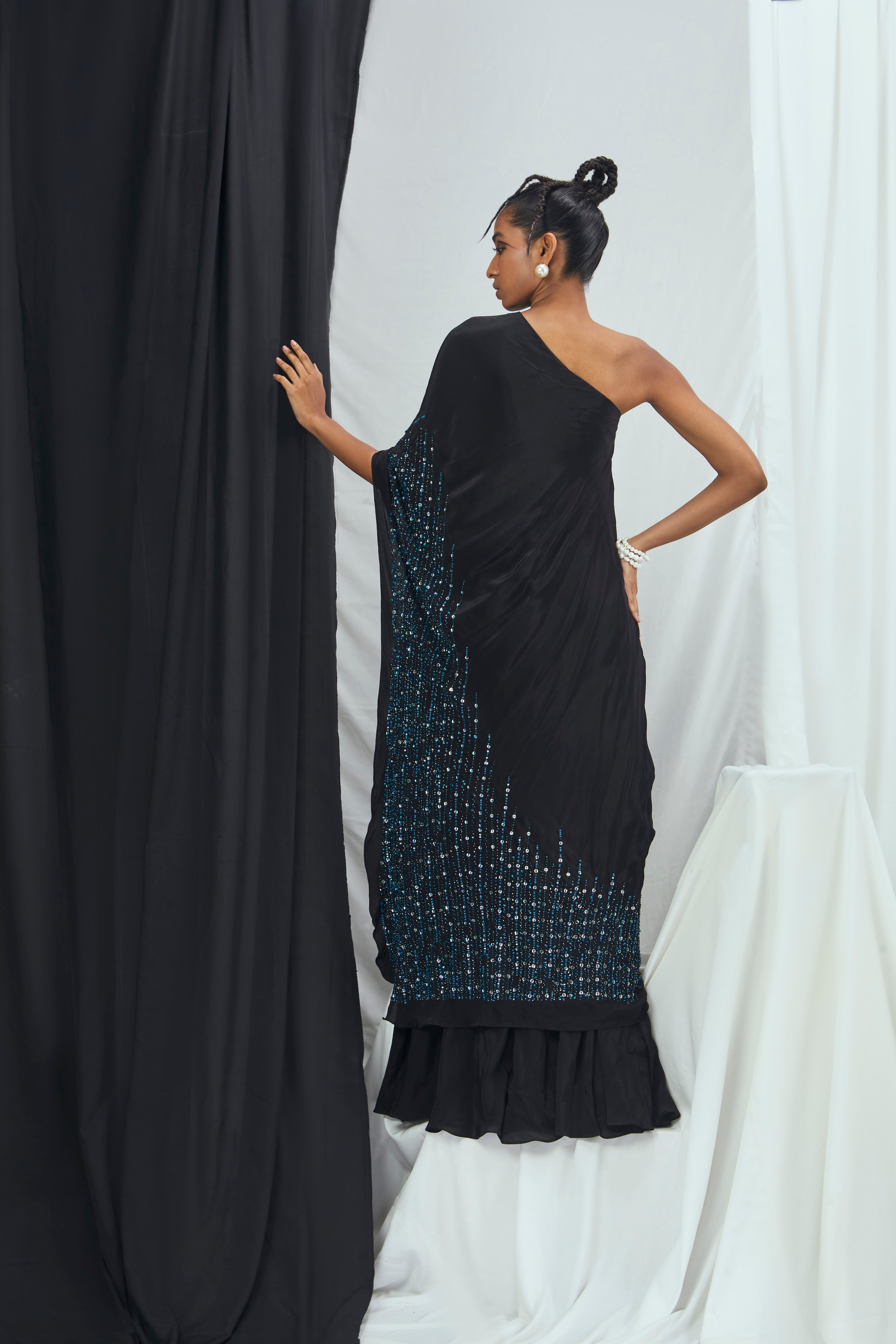 ONE SHOULDER ASYMMETERICAL KAFTAN