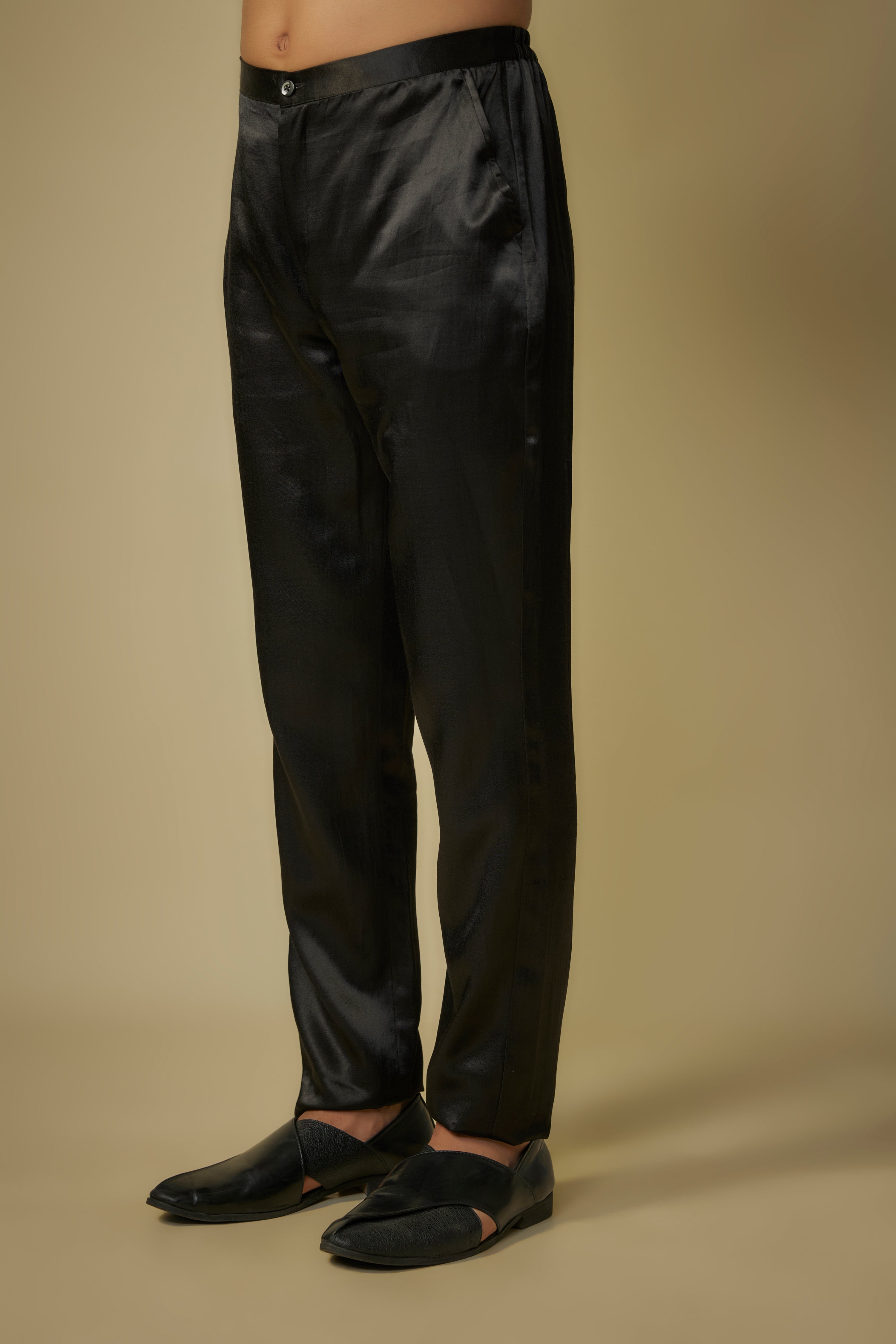 SILVER EMBROIDERED KURTA WITH PANT