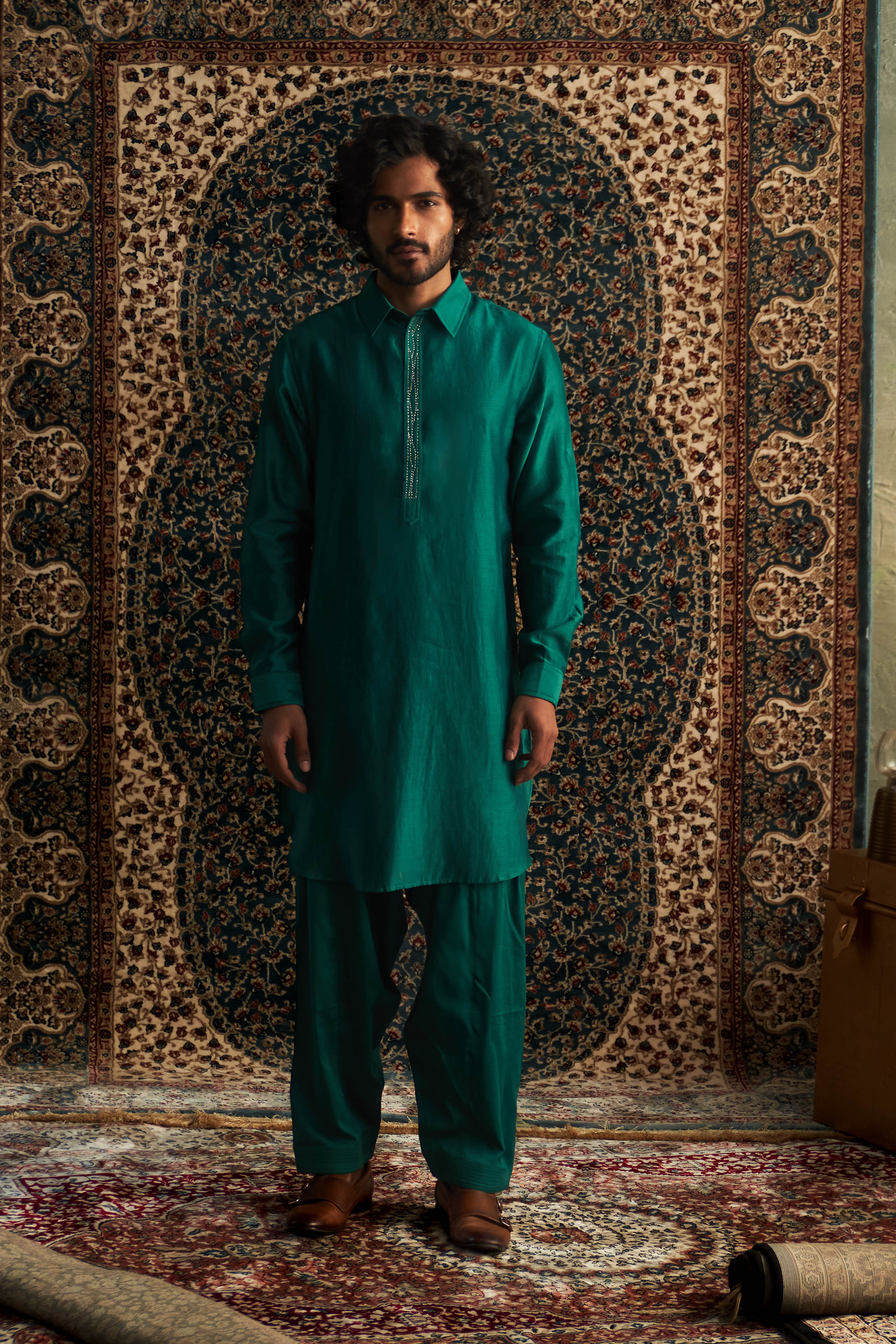 PRARAMBH EMBROIDERED EMERALD GREEN PATHANI KURTA SET