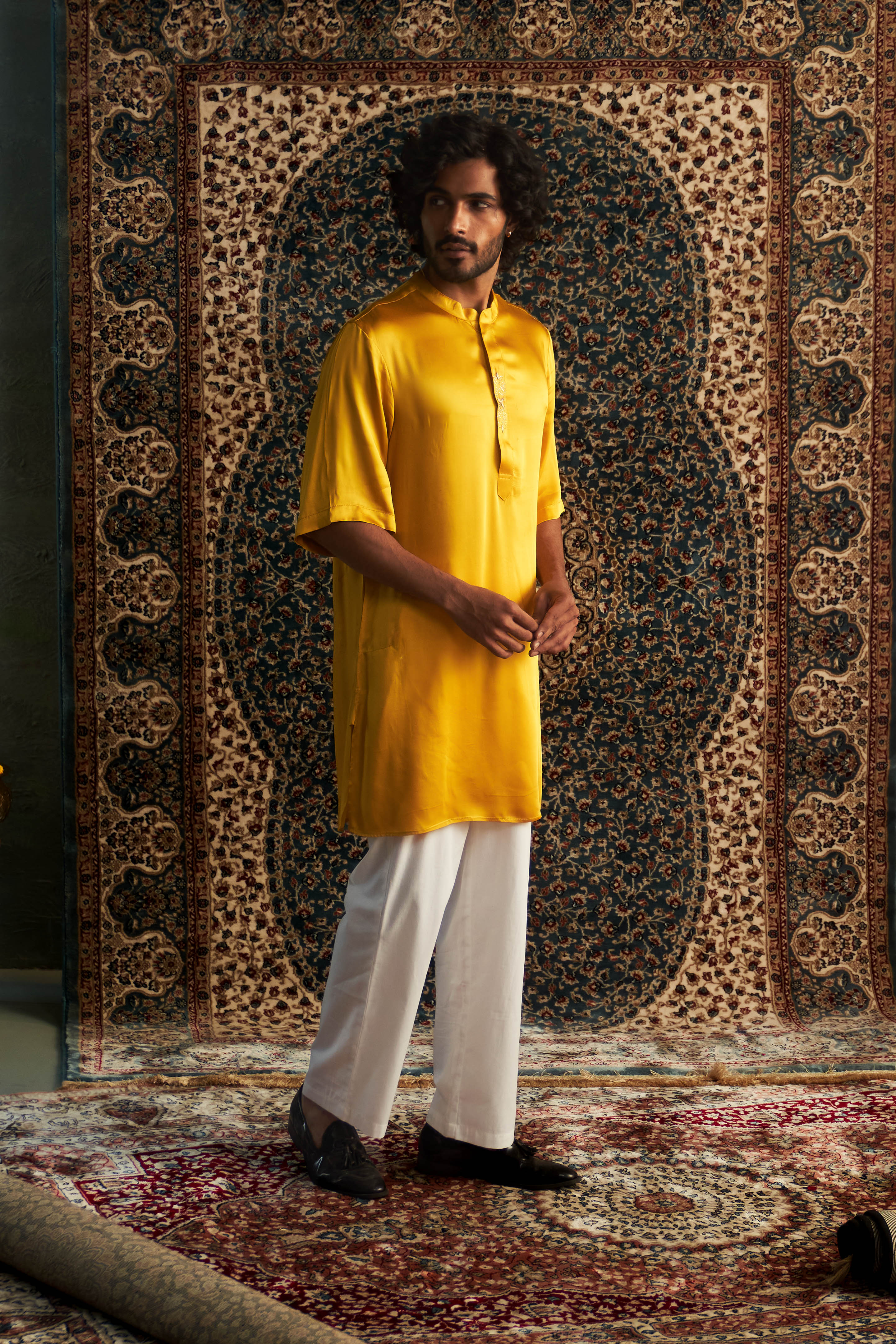 PRARAMBH EMBROIDERED SHORT SLEVEE KURTA SET