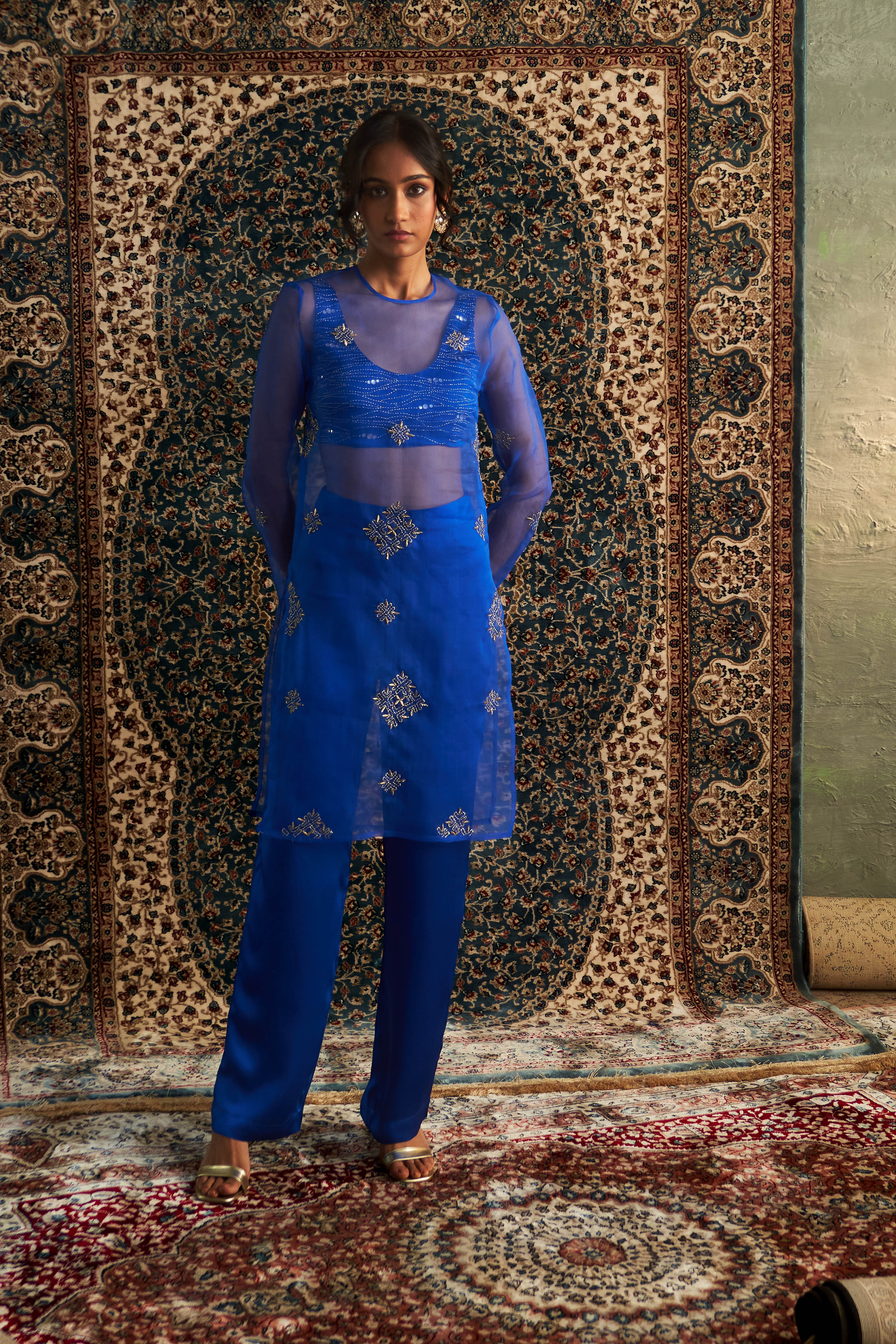 NEEL EMBROIDERED STRAIGHT KURTA SET