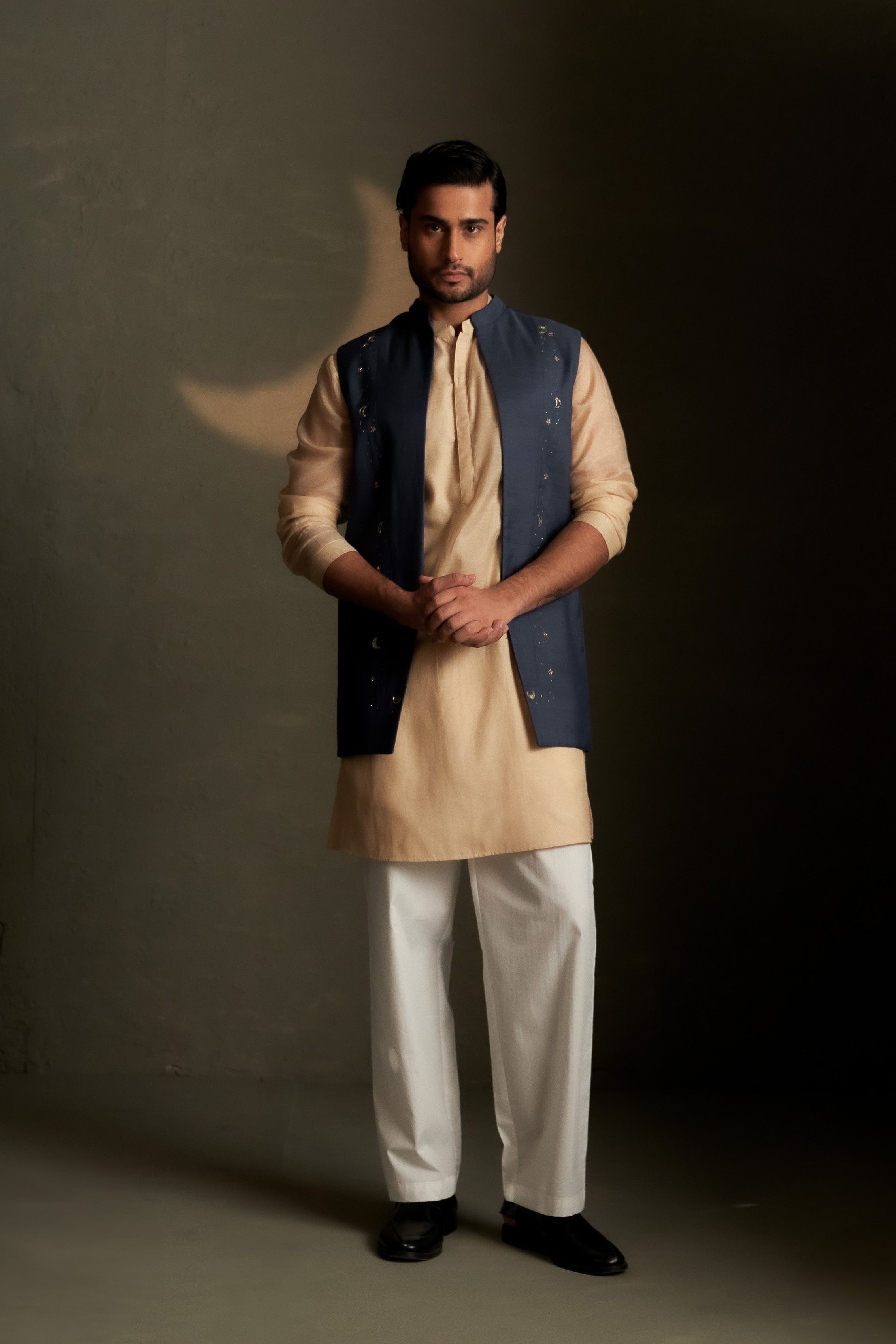 BEIGE LONG KURTA SET WITH BLUE BUNDI