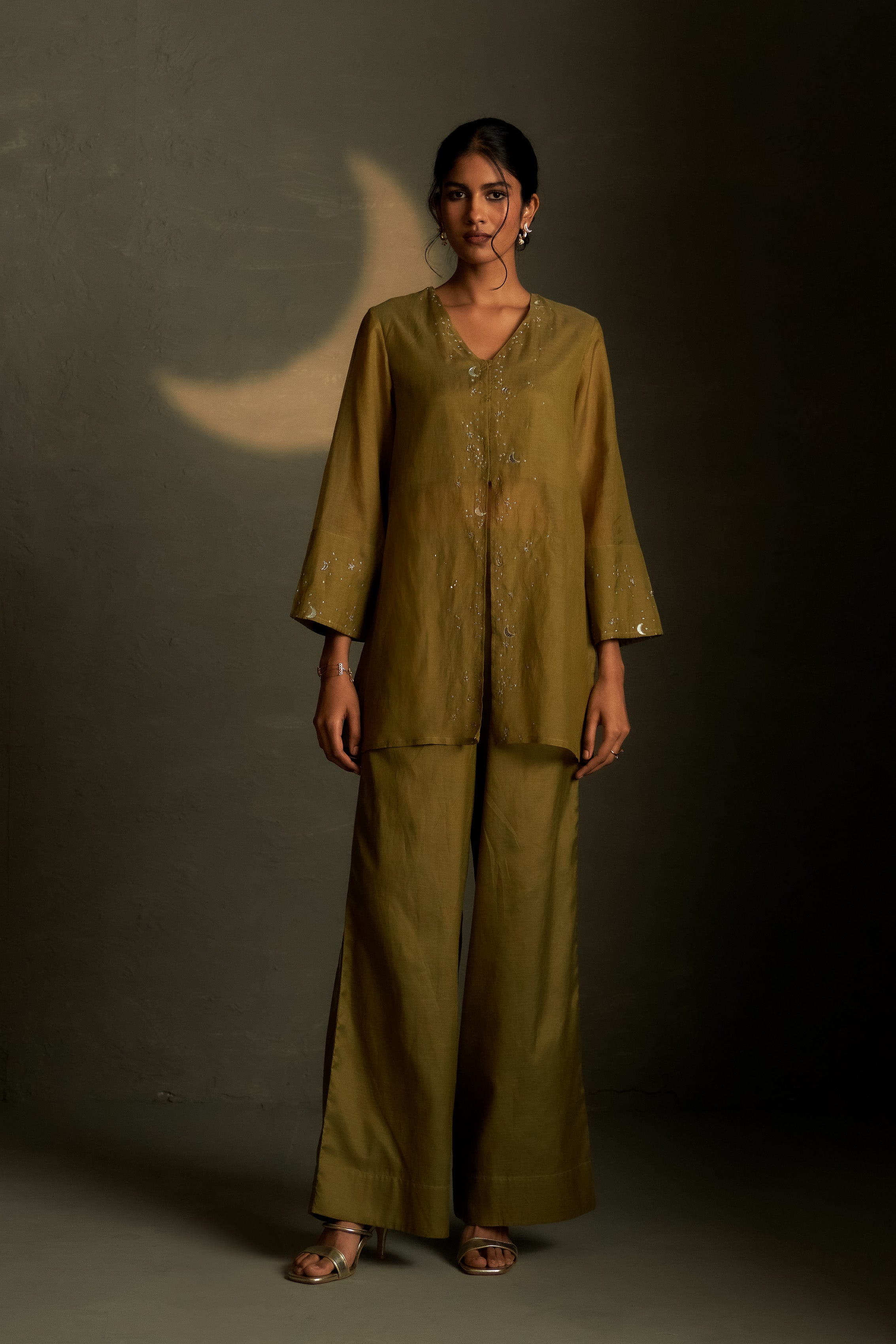 OLIVE DUSK CHAAND SITARA SET