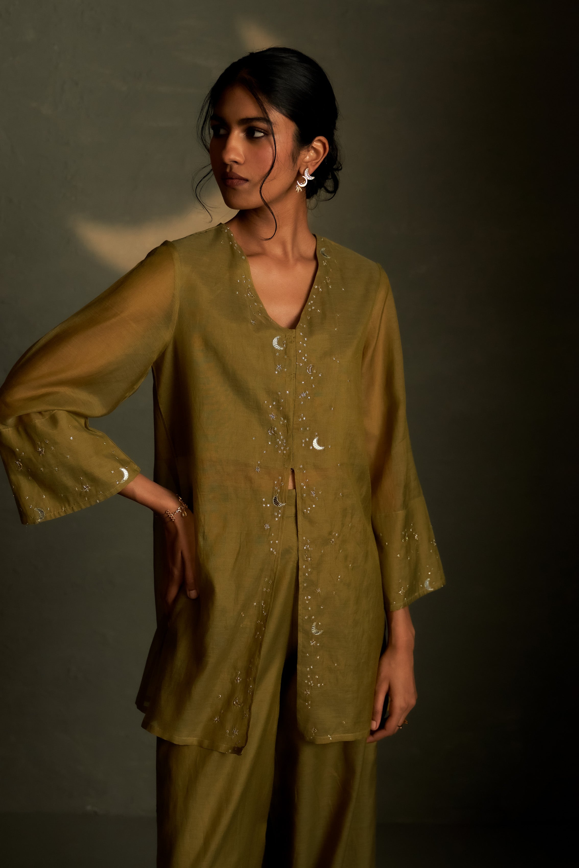 OLIVE DUSK CHAAND SITARA SET