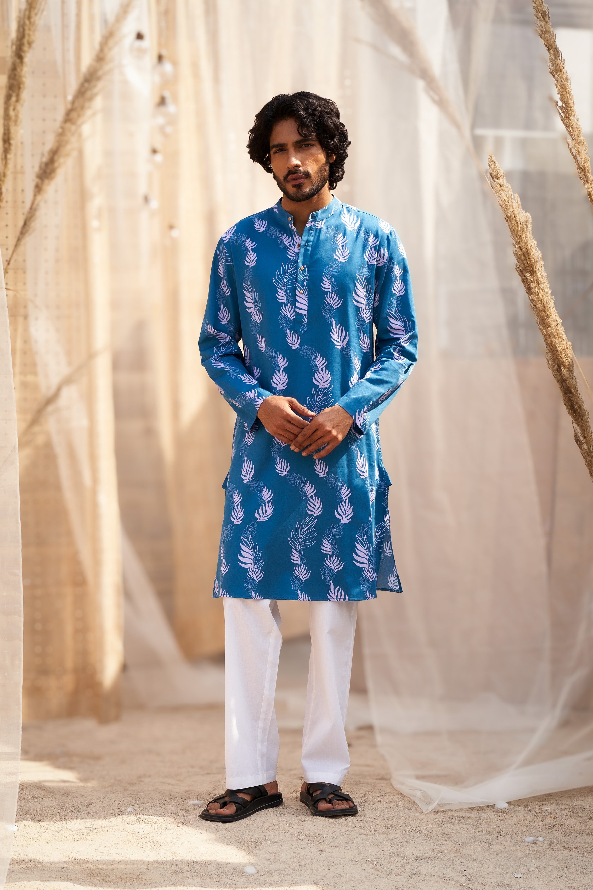 OCEAN BLUE LEAF-PRINT KURTA SET WITH STRAIGHT PANTS