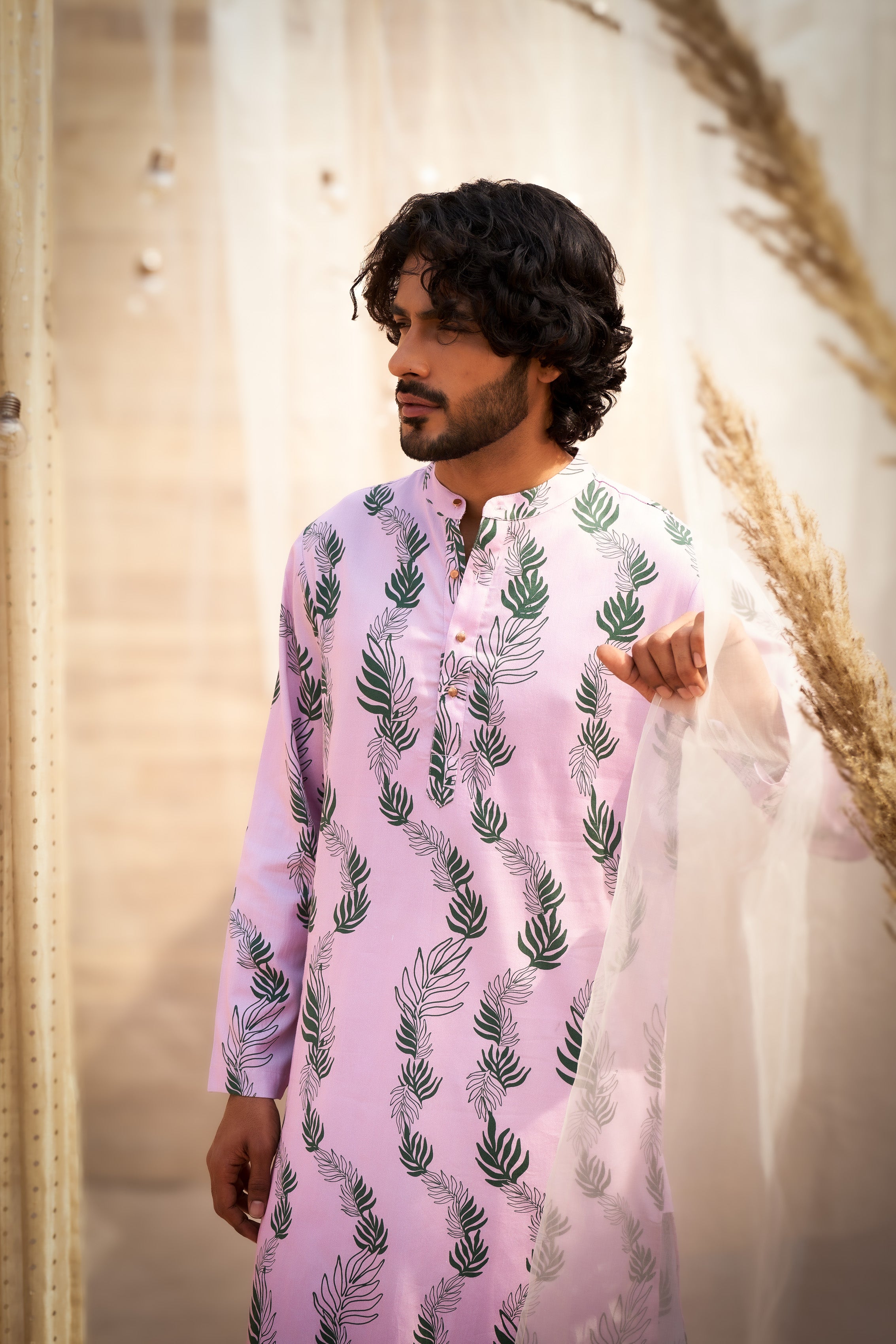 PINK LEAF-PRINT KURTA SET WITH STRAIGHT PANTS