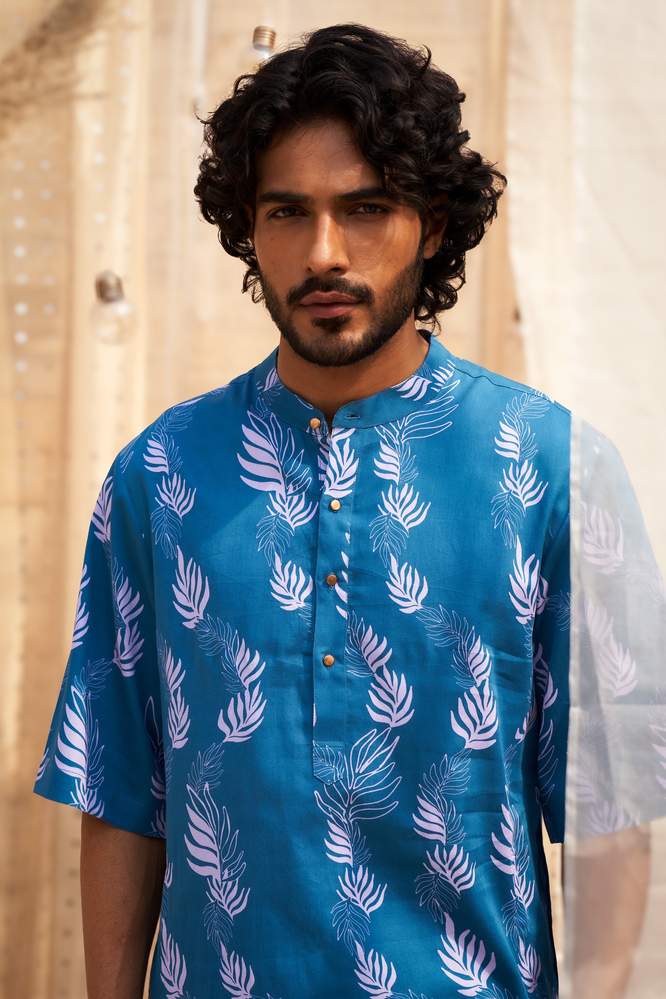 SHORT SLEEVE PRINTED KURTA WITH LOOSE PYJAMAS FOR MINIMALISTIC ELEGANCE