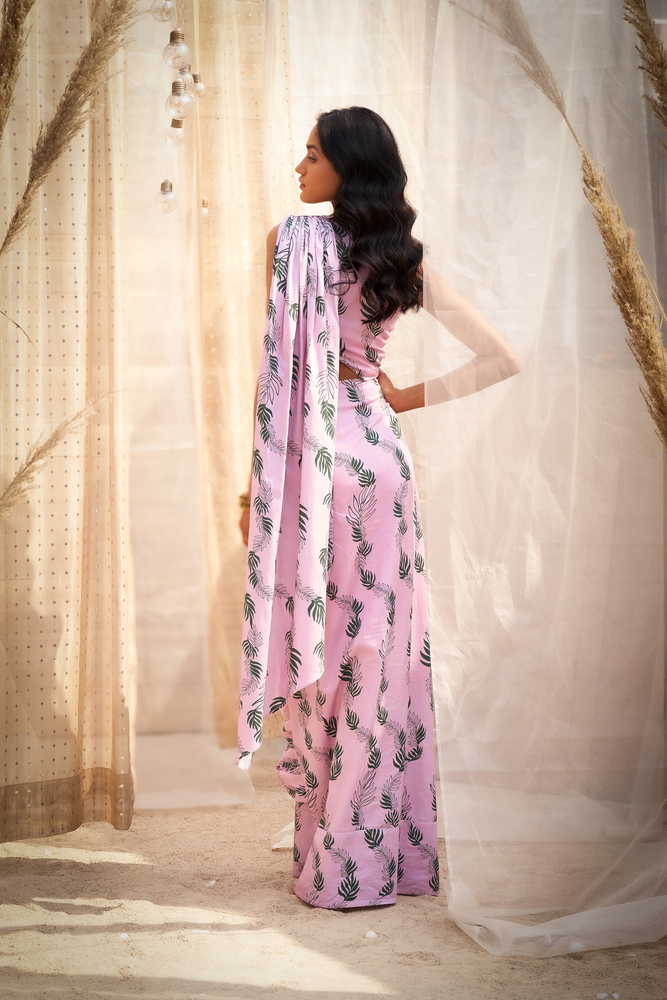 ONE-SHOULDER LEAF-PRINTED DRAPE SAREE DRESS