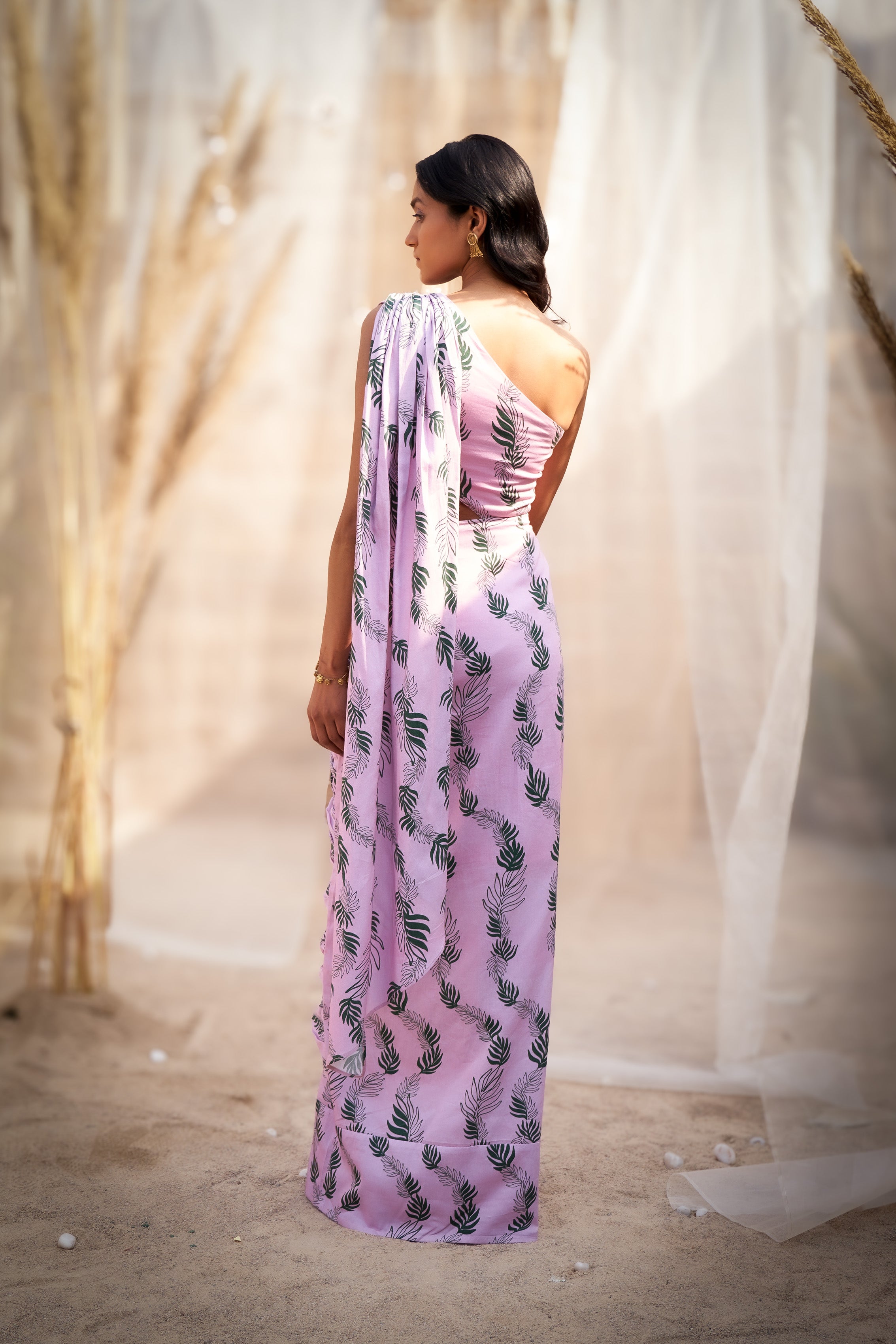 ONE-SHOULDER LEAF-PRINTED DRAPE SAREE DRESS