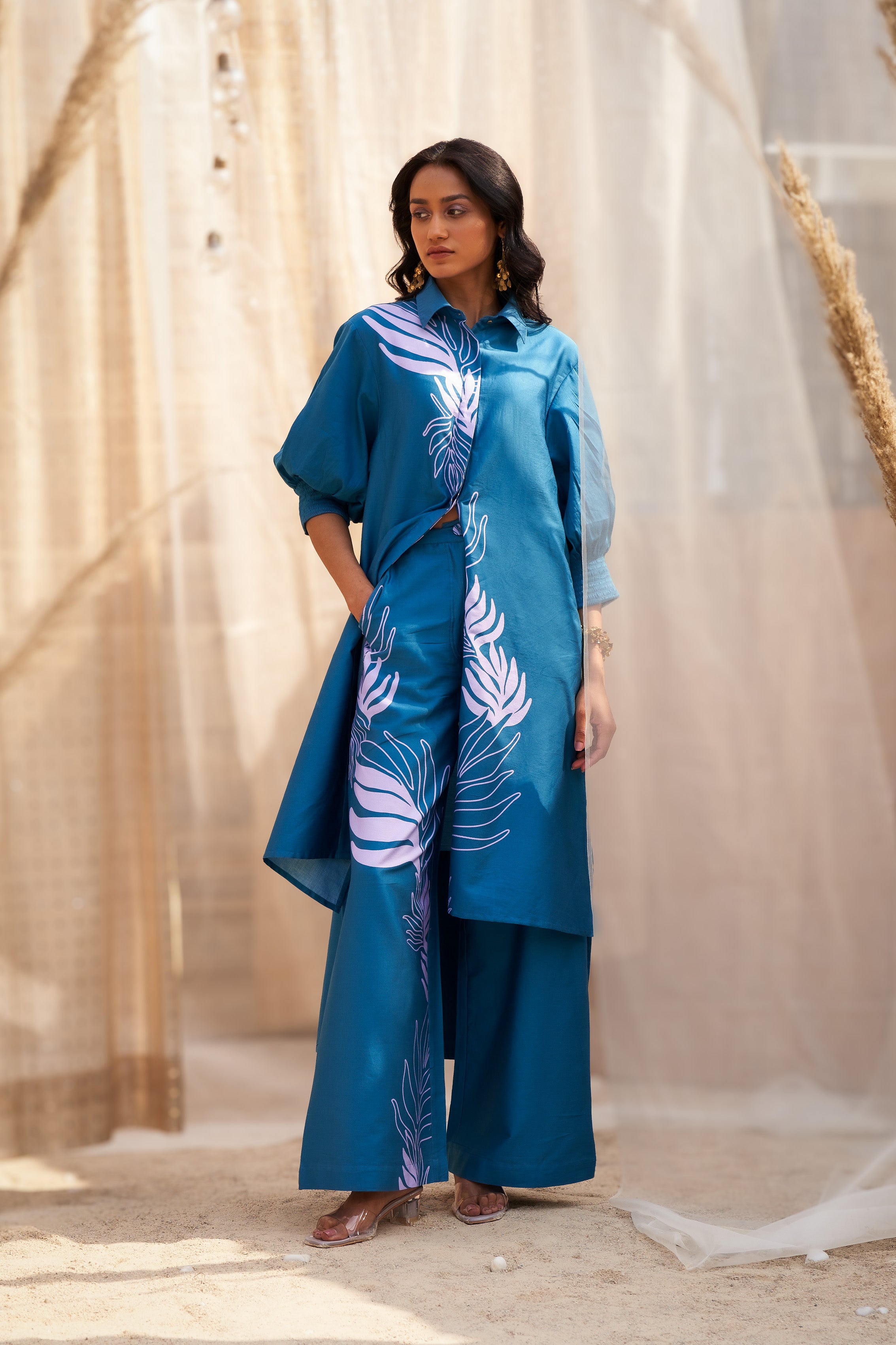 STATEMENT LEAF-PRINT CO-ORD SET WITH COLLARED KURTA & FLARED PANTS
