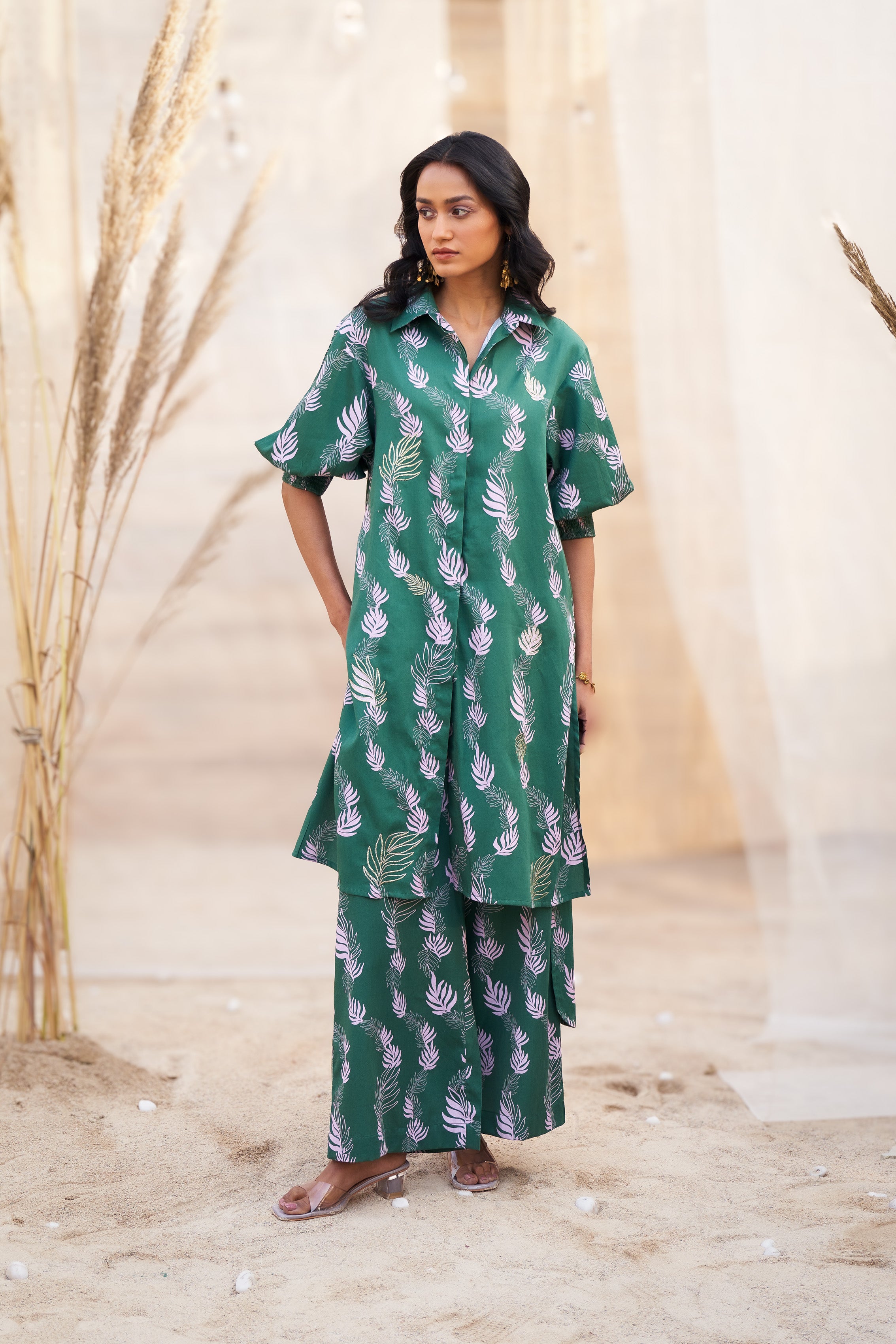 CHARMING LEAF-PRINT CO-ORD SET WITH ZARI HIGHLIGHTS & FLARED PANTS