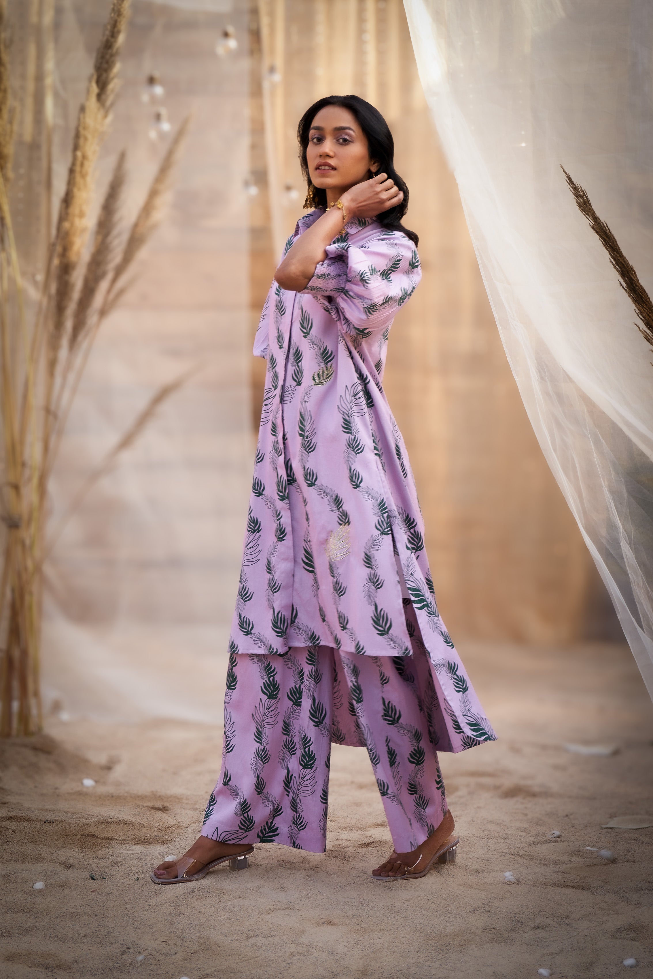 CHARMING LEAF-PRINT CO-ORD SET WITH ZARI HIGHLIGHTS & FLARED PANTS