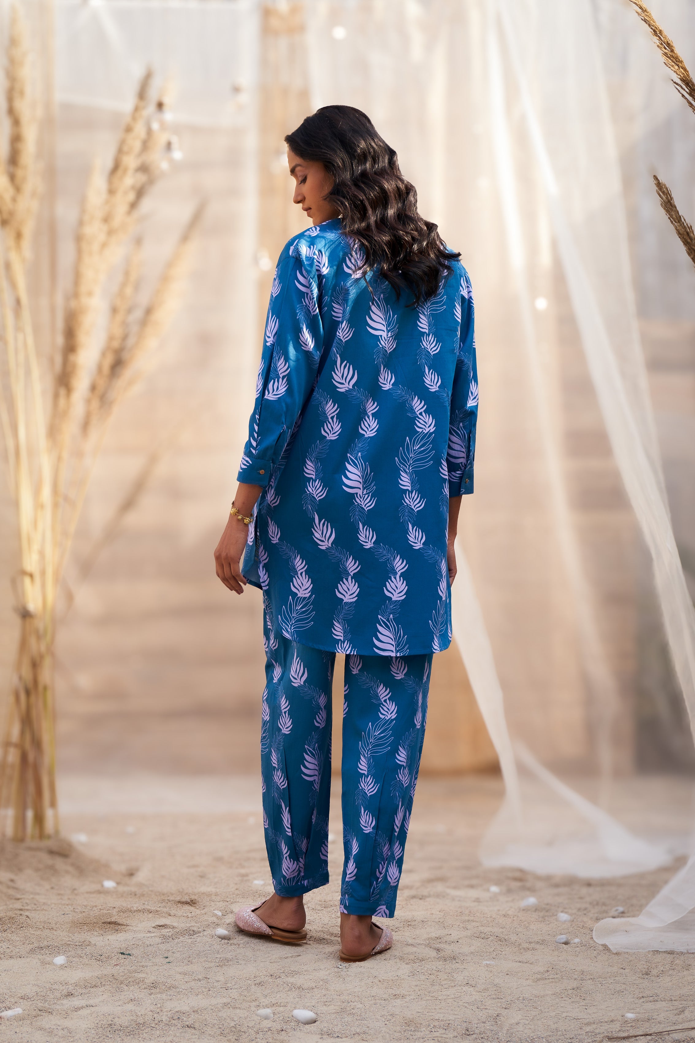 LEAF-PRINTED CO-ORD SET IN COTTON SATIN WITH ZARI HIGHLIGHTS