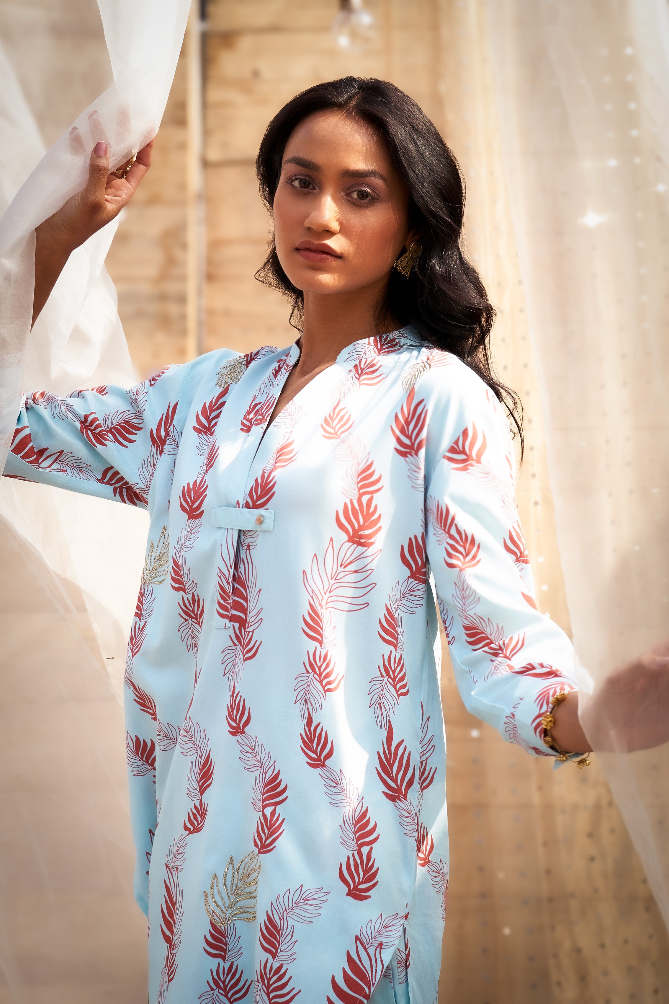 LEAF-PRINTED CO-ORD SET IN COTTON SATIN WITH ZARI HIGHLIGHTS