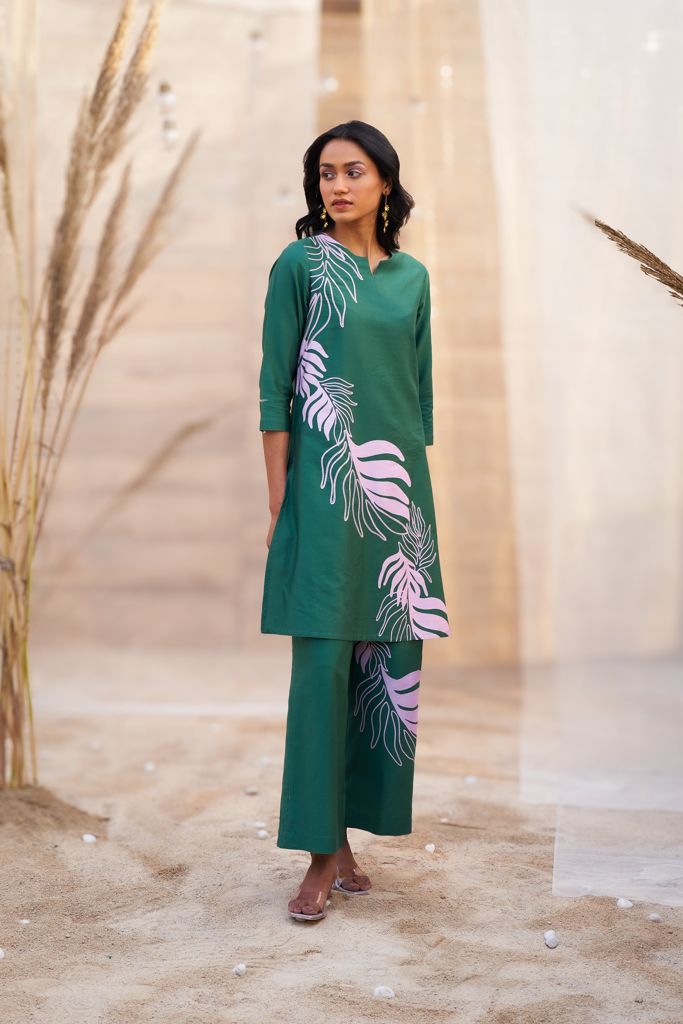BOLD LEAF-PRINT CO-ORD SET WITH NOTCH NECK & FLARED PANTS