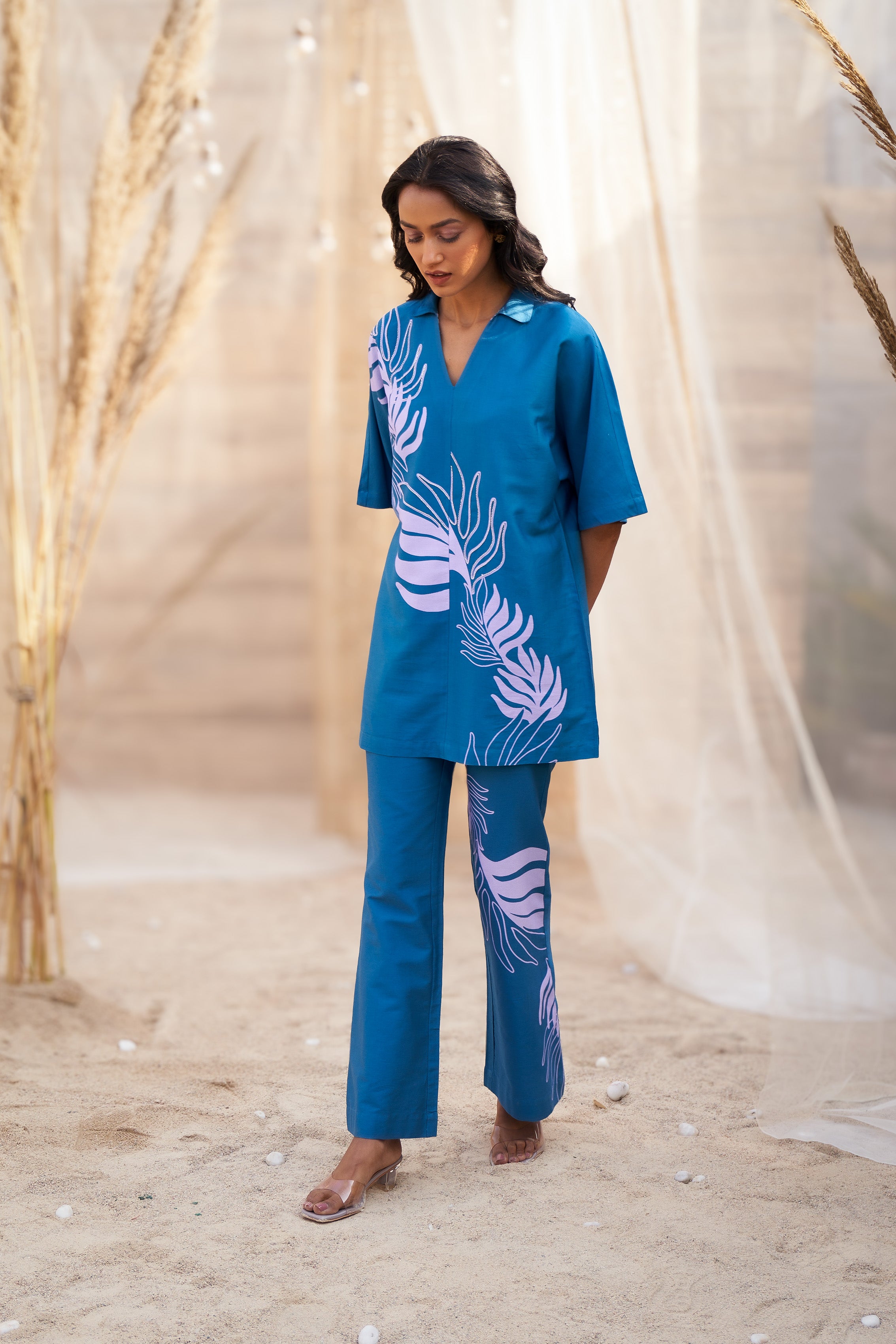 STYLISH BIG LEAF-PRINT CO-ORD SET WITH V NECKLINE & BOOT-CUT PANTS