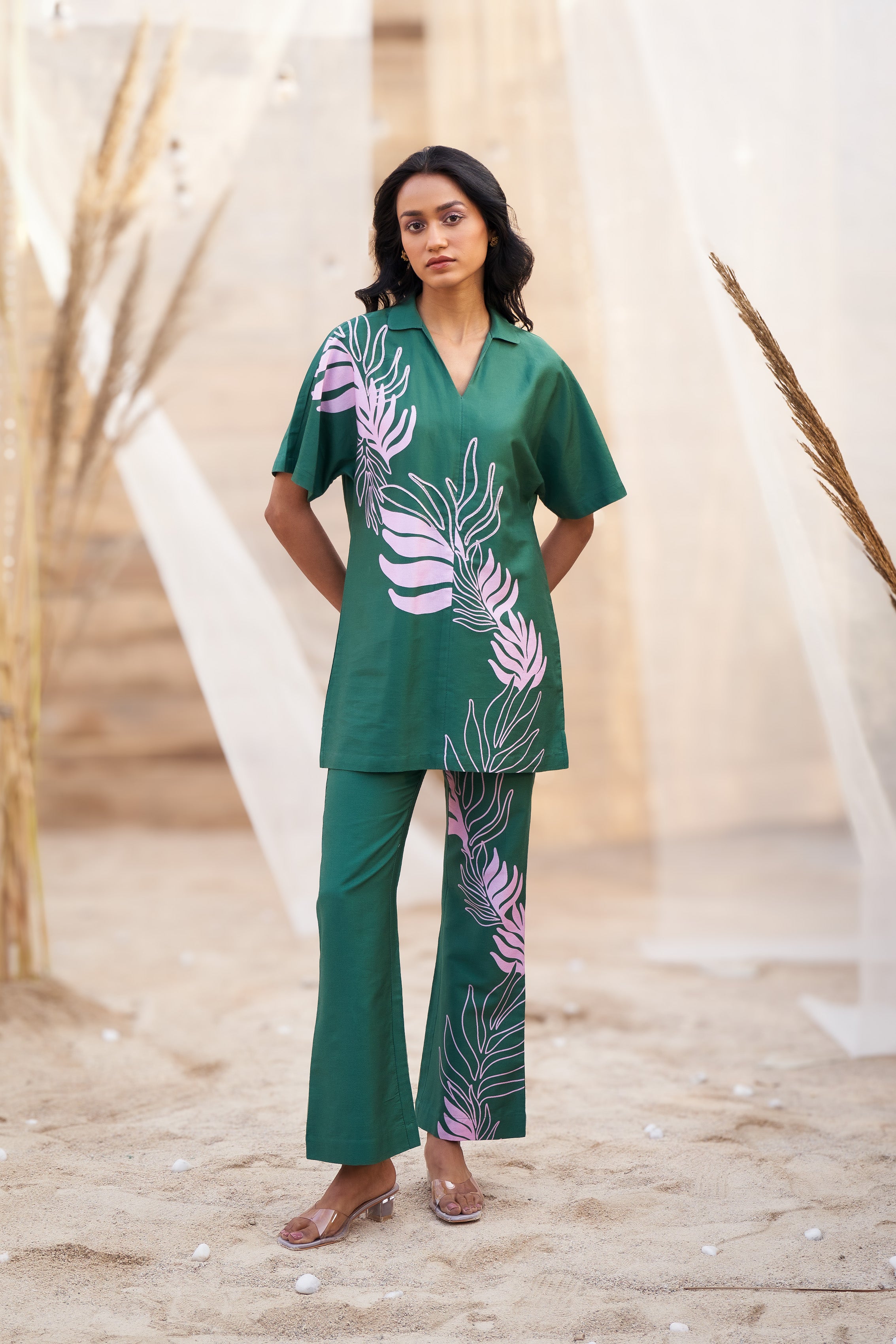 STYLISH BIG LEAF-PRINT CO-ORD SET WITH V NECKLINE & BOOT-CUT PANTS